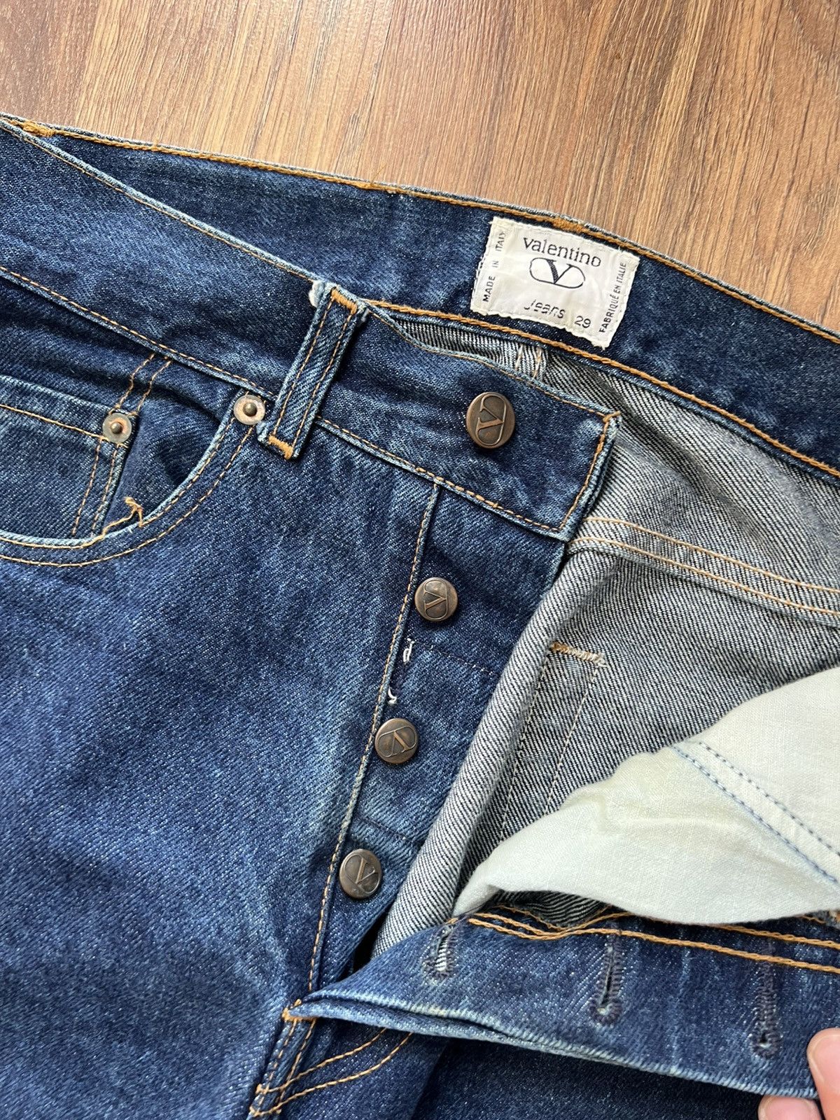 Valentino Valentino Jeans — Vintage Made in Italy Denim (Rare) Size US 29 - 11 Thumbnail