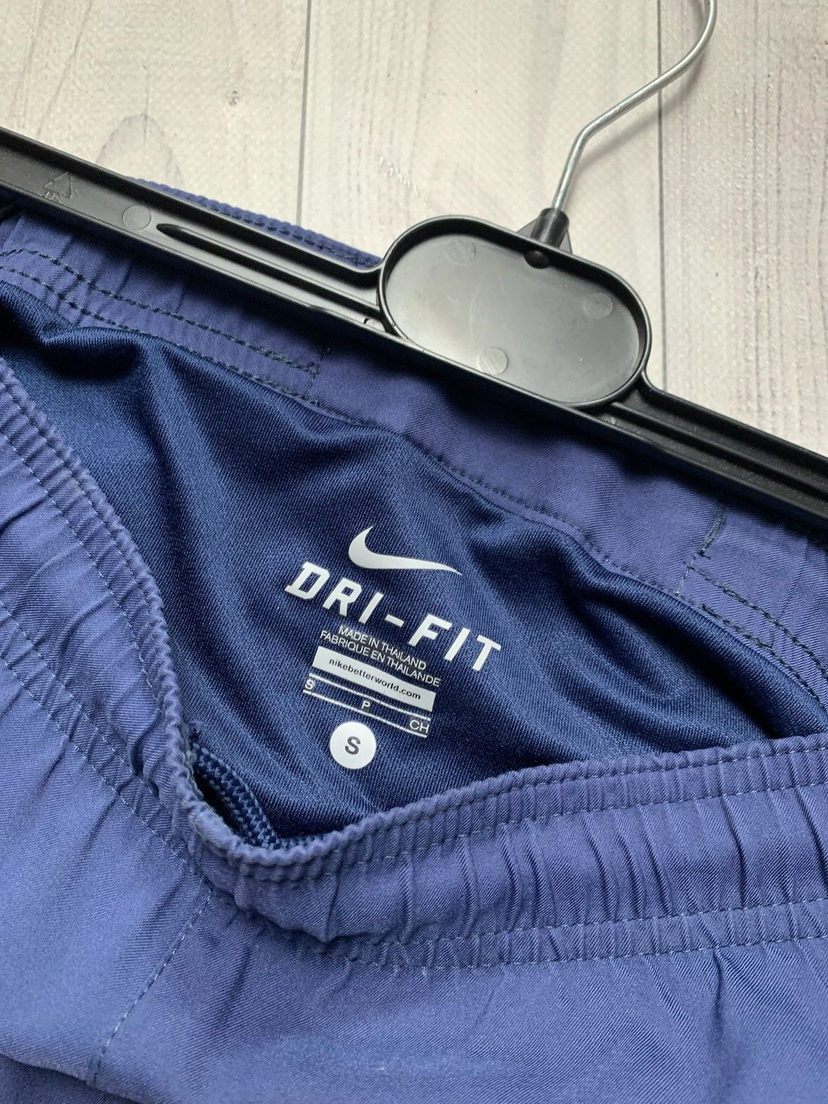 Vintage Vintage Nike Barcelona soccer shorts size S Size US S / EU 44-46 / 1 - 3 Thumbnail