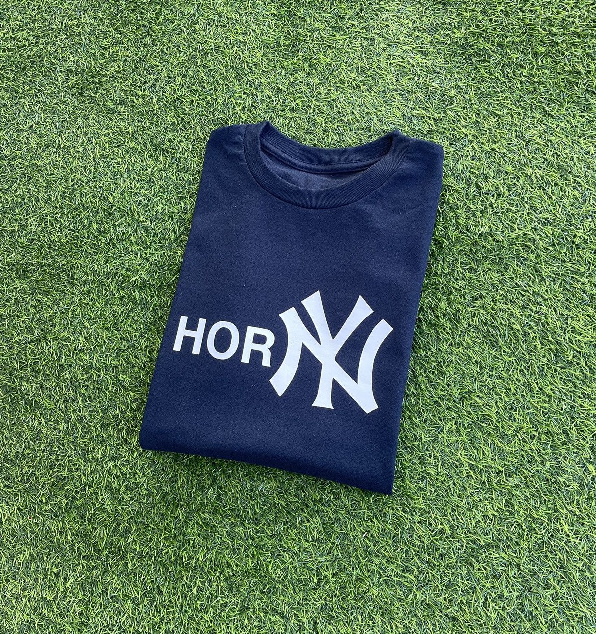Vintage HORNY TSHIRT Size US L / EU 52-54 / 3 - 2 Thumbnail