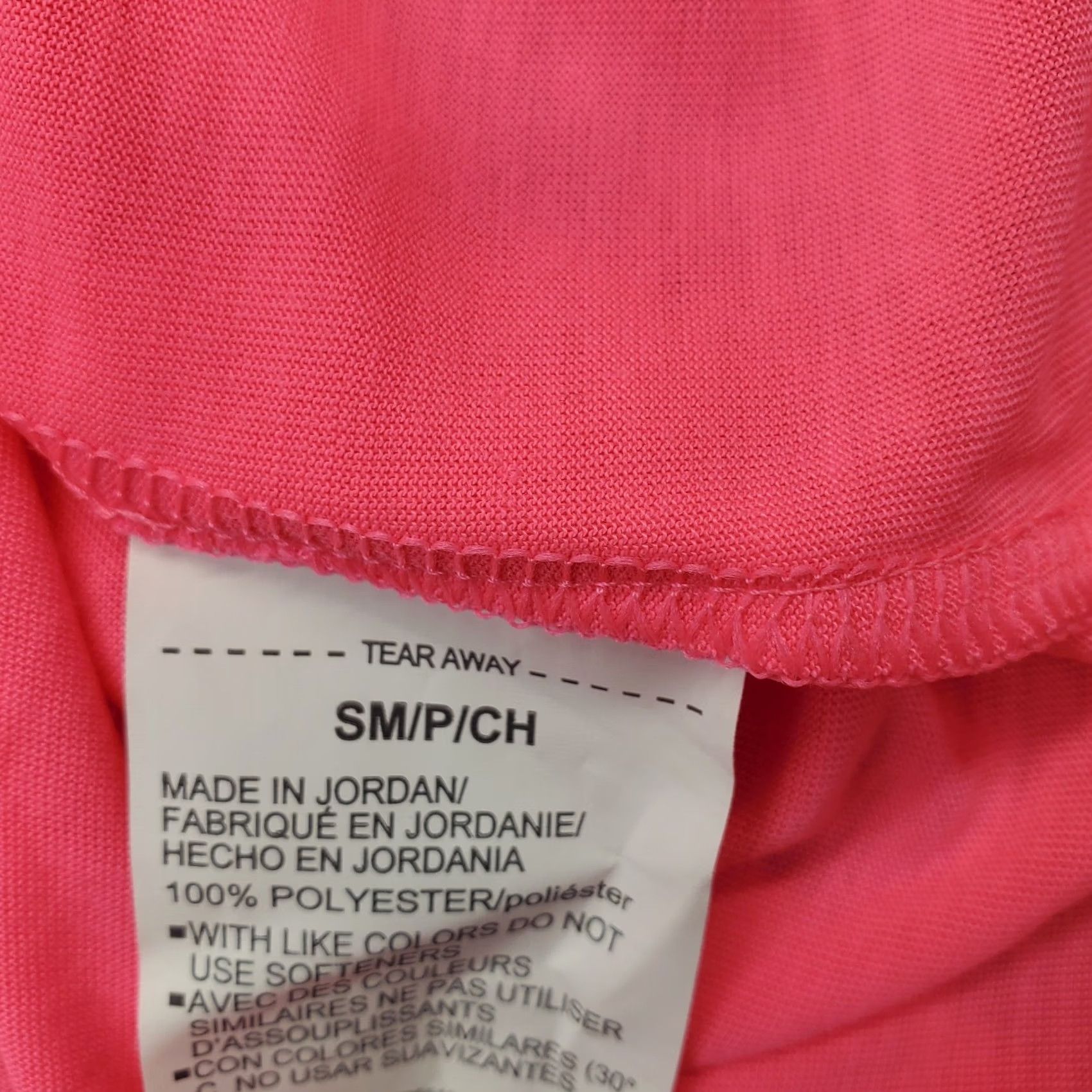Under Armour Under Armour Running Shirt Womens Size S Pink HeatGear Lightweight Breathable Vented Back Tee Size S / US 4 / IT 40 - 7 Thumbnail