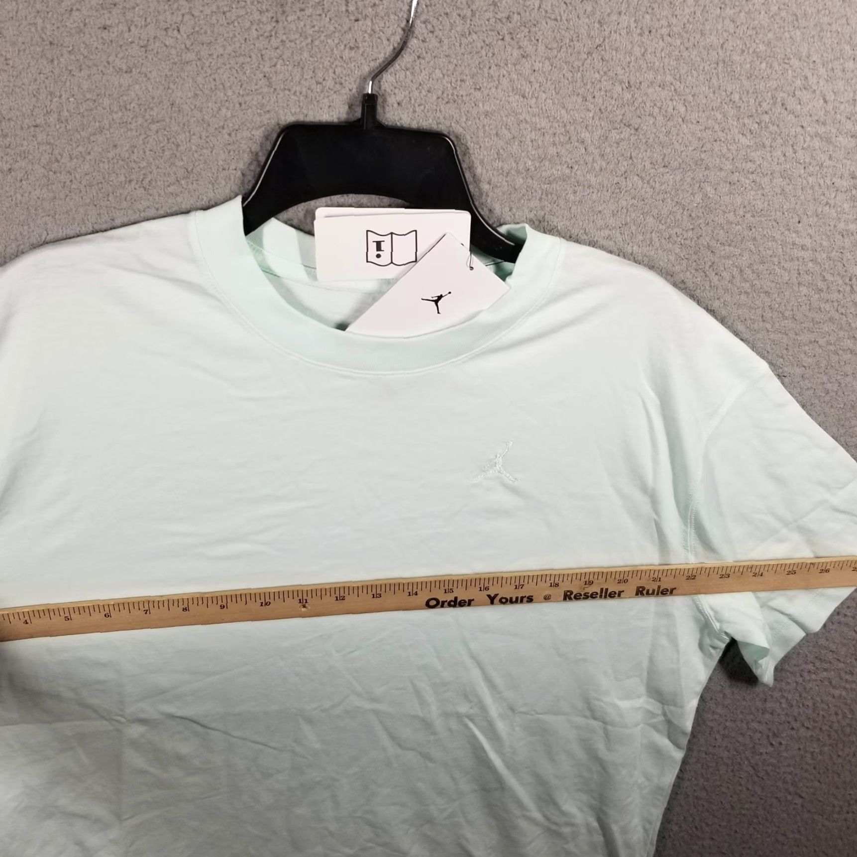 Jordan Brand Nike Women's Air Jordan Essentials Top Large Shirt Mint Green FN4500-394 Rare Size L / US 10 / IT 46 - 7 Thumbnail