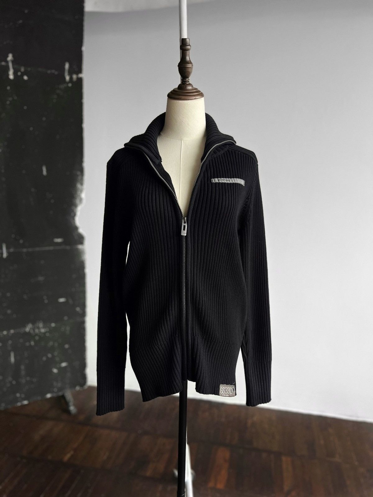 G-Star × Vintage G-Star Raw Womens Vintage 00s Black LS Full Zip Sweater Size M / US 6-8 / IT 42-44 - 1 Thumbnail