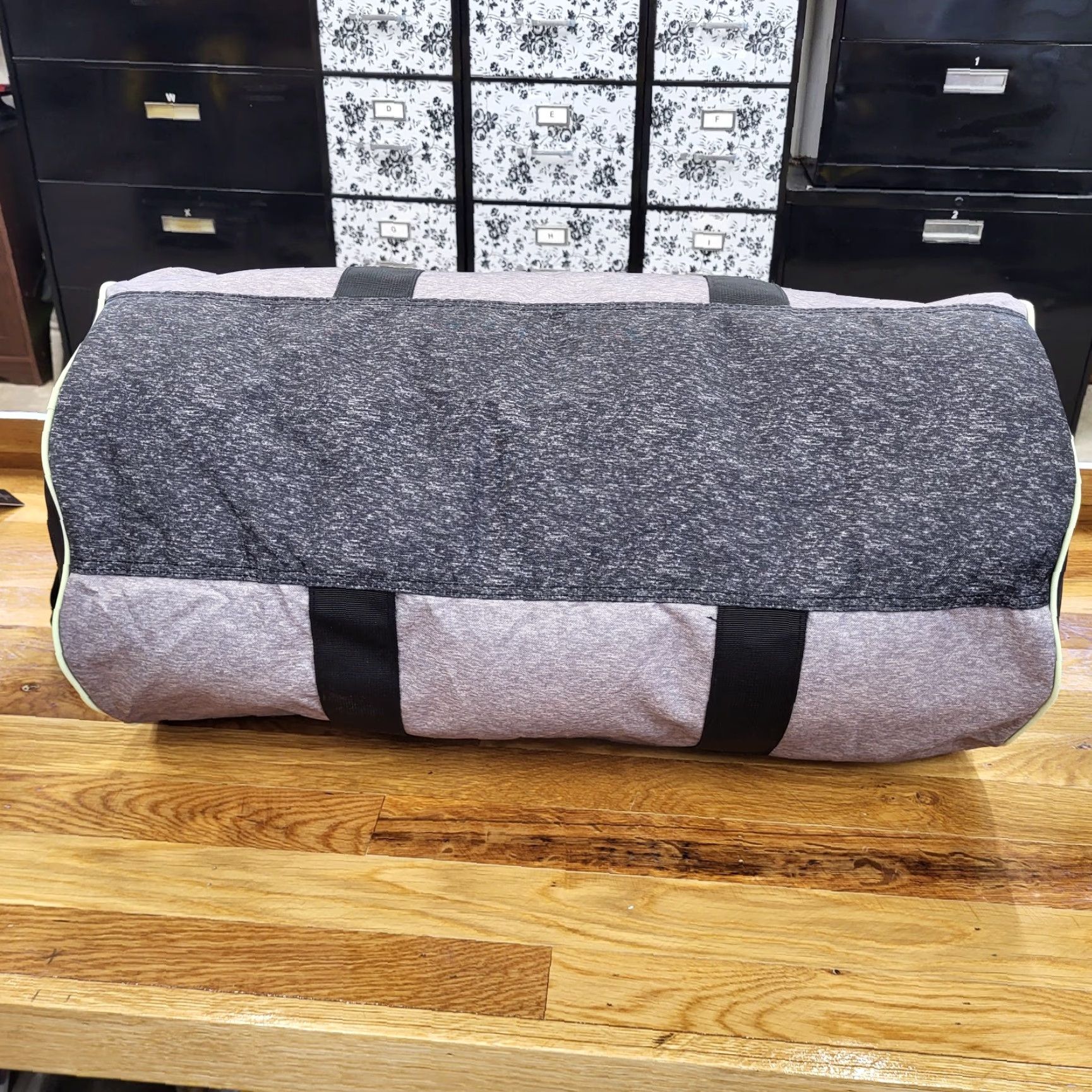 Victoria's Secret NWT Victoria's Secret PINK Weekender Duffle Bag Zip Top & Pocket Grey & Black Size XL / US 12-14 / IT 48-50 - 7 Thumbnail