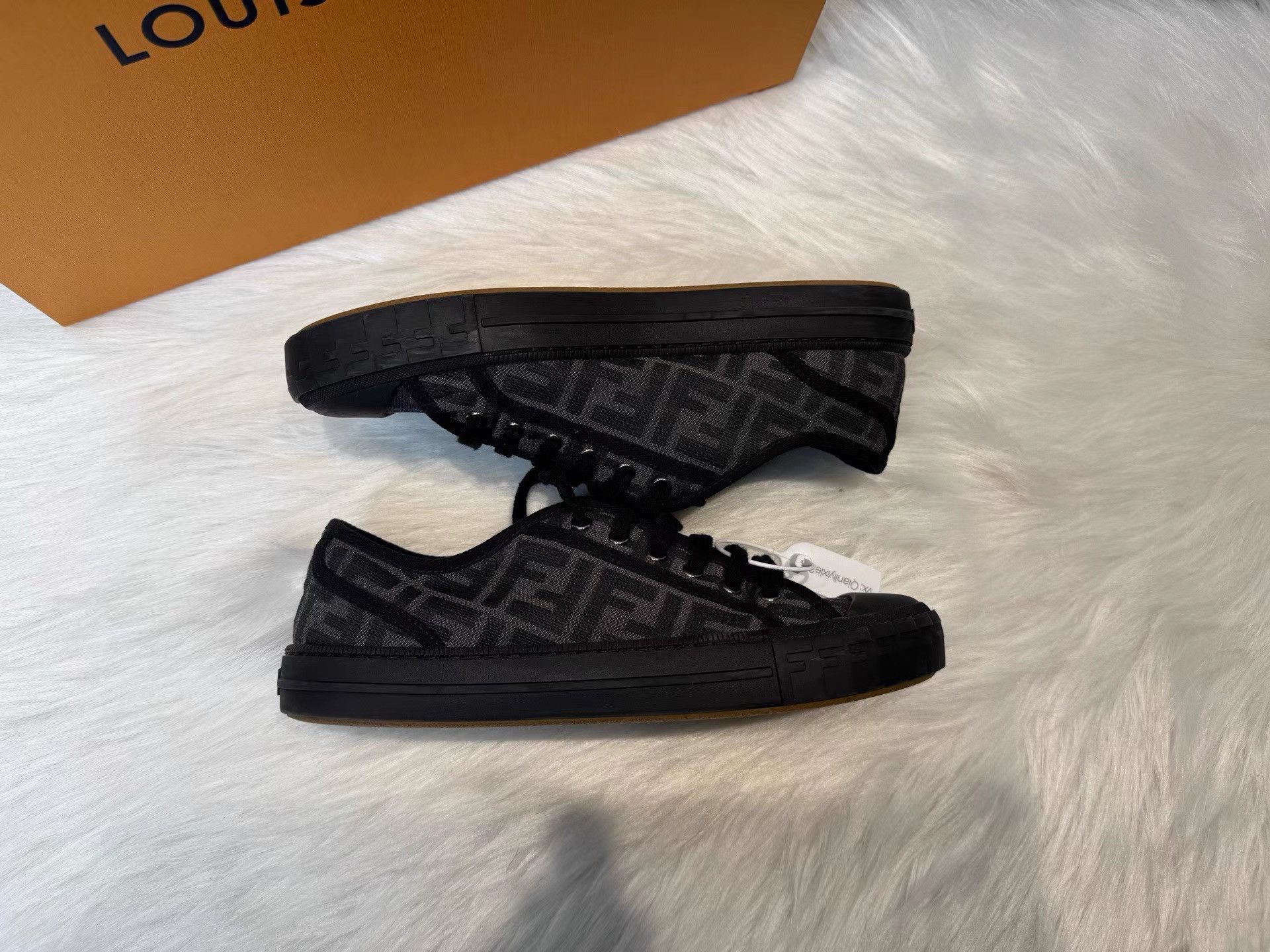 Fendi FENDI Domino Black & Grey Low-Top Sneakers K36 Size US 8 / EU 41 - 5 Thumbnail