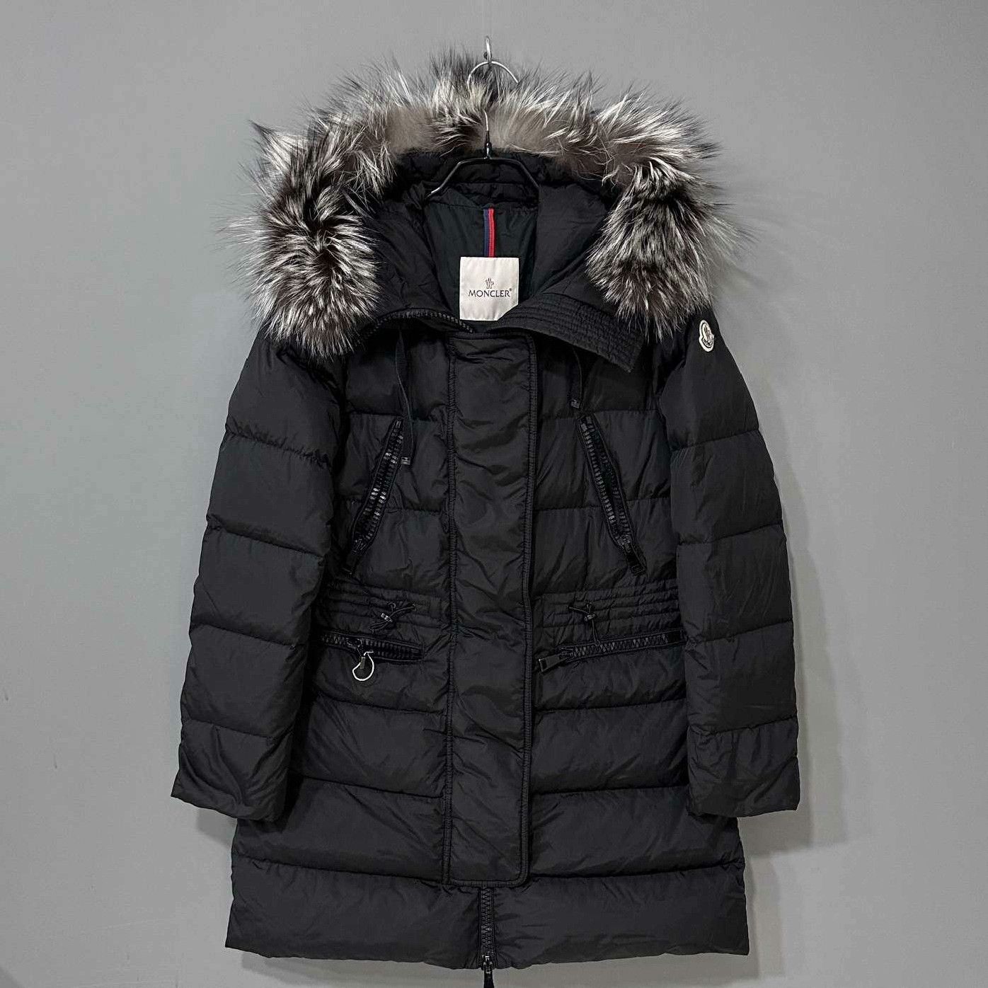 Moncler Moncler Down Long Down Jacket L Women Size L / US 10 / IT 46 - 1 Thumbnail