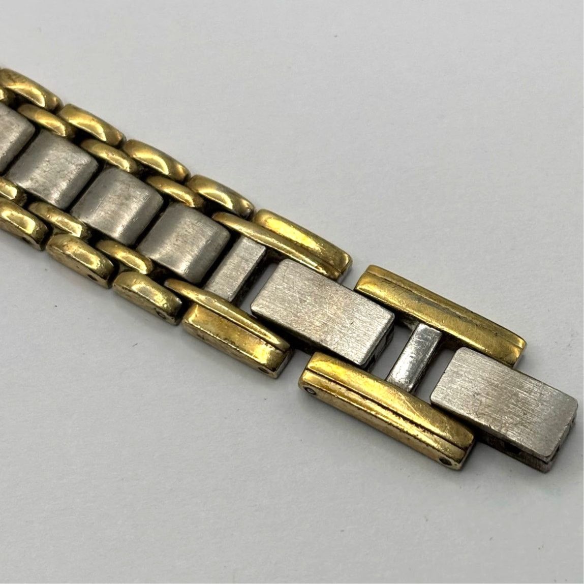 Other Vintage Gold Armitron Men's Watch Size ONE SIZE - 6 Thumbnail