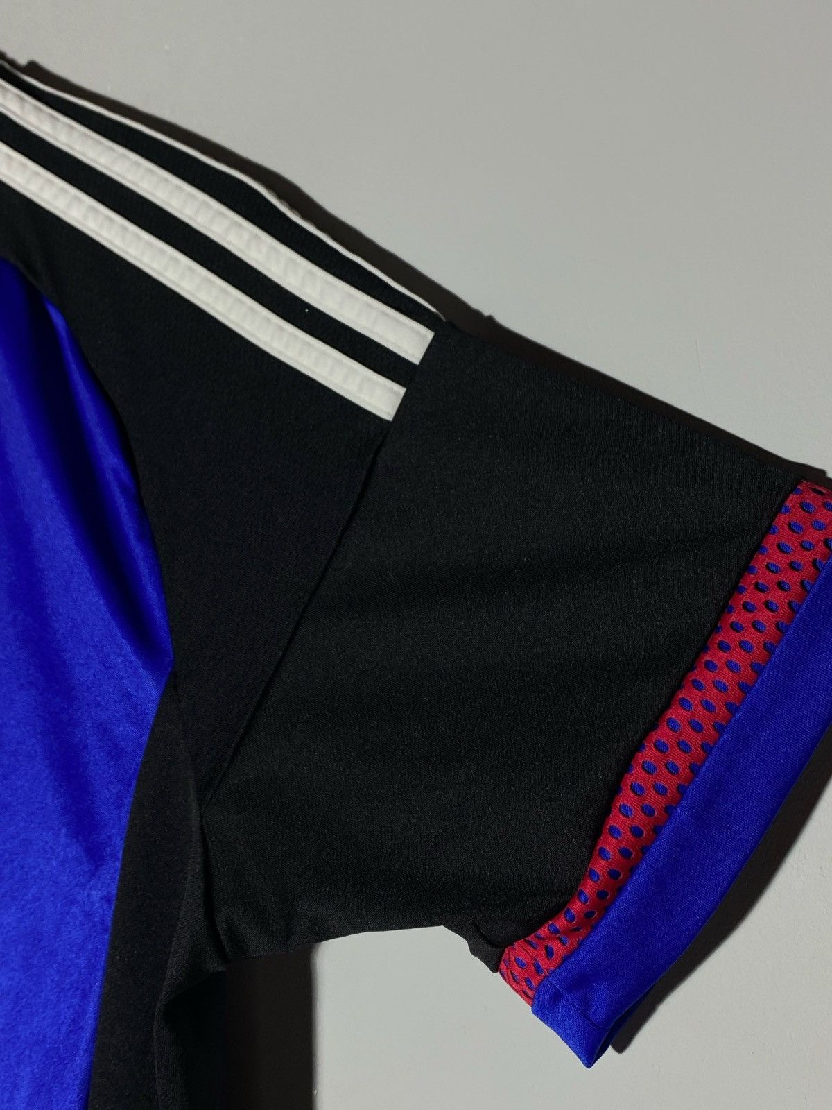 Adidas Adidas FC Basel 2015/16 Home Football Shirt Soccer Jersey Size US M / EU 48-50 / 2 - 10 Thumbnail
