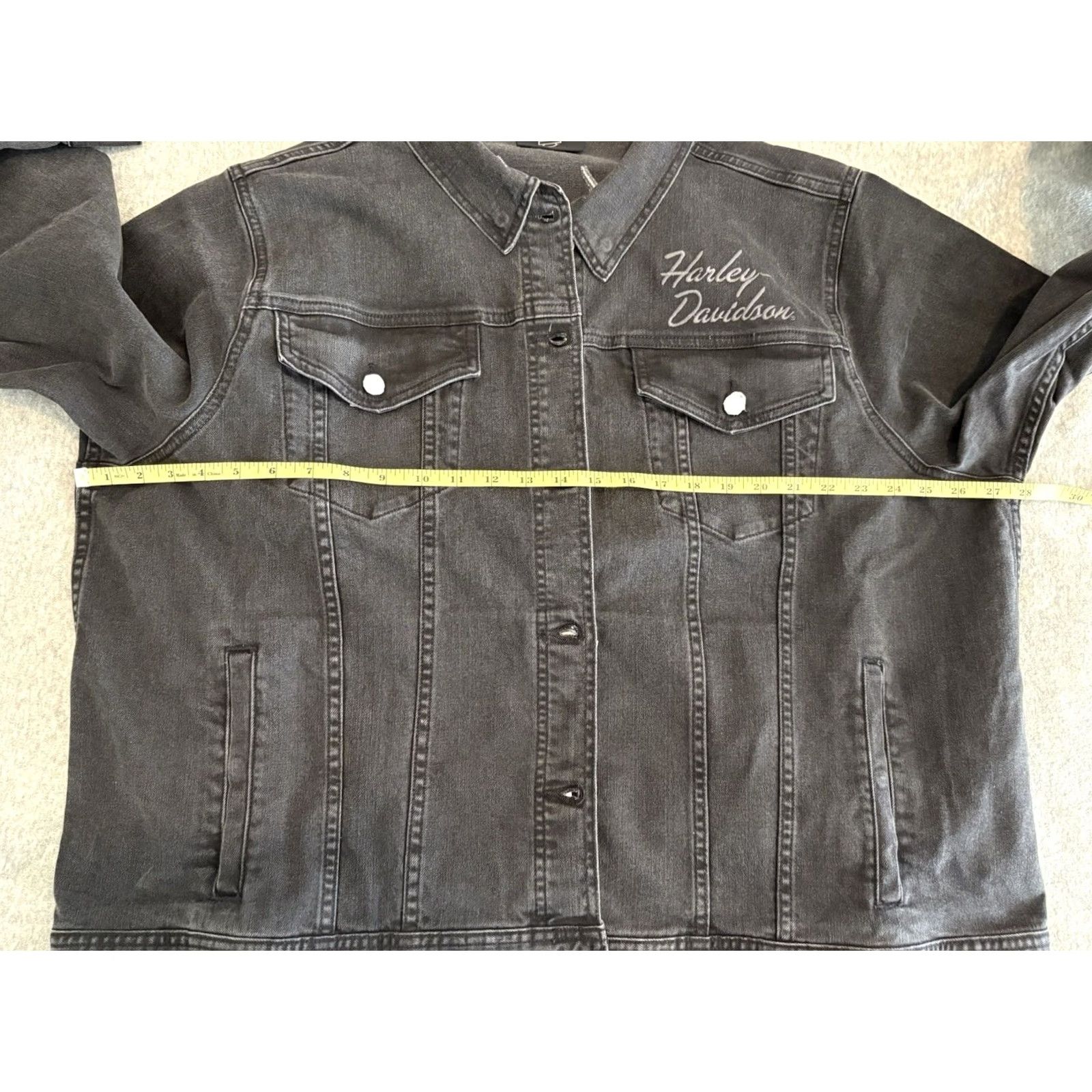 Harley Davidson VINTAGE Harley-Davidson Embroidered Black Denim Jacket Womens 3W NWT Biker Motorcycle Jeans-style Coat Size XS / US 0-2 / IT 36-38 - 7 Thumbnail