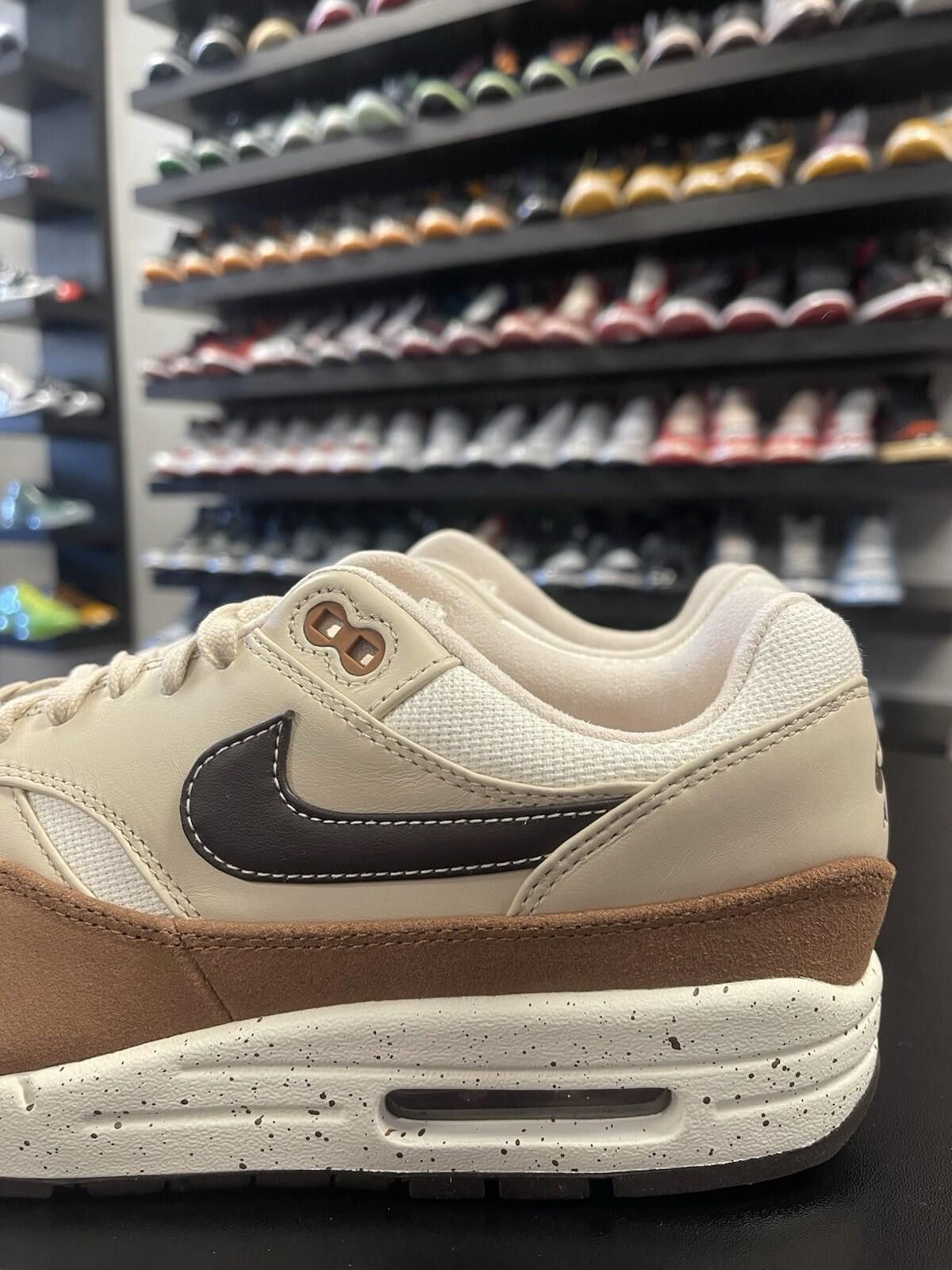 Nike Size 9.5 - Nike Air Max 1 '87 Sneakers FZ3621-220 Velvet Size US 9.5 / IT 39.5 - 5 Thumbnail