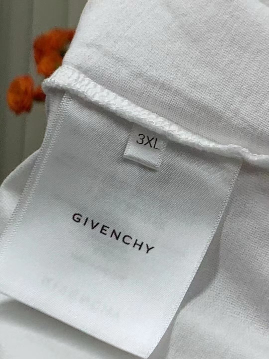 Givenchy Givenchy 3M Reflective Logo Short Sleeve T-shirt Size US S / EU 44-46 / 1 - 7 Thumbnail