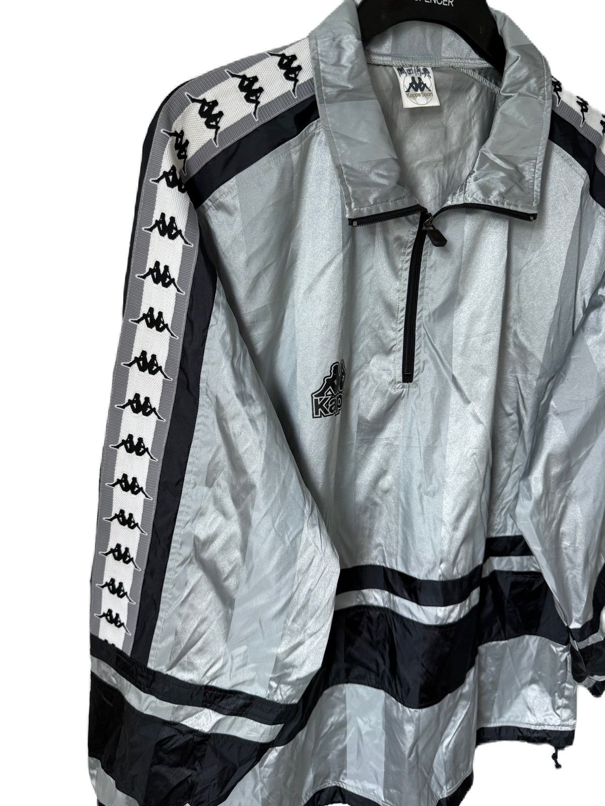 Kappa VINTAGE KAPPA SPORTS NYLON PULL OVER SIDE TAPE LOGO JUVENTUS Size US L / EU 52-54 / 3 - 4 Thumbnail