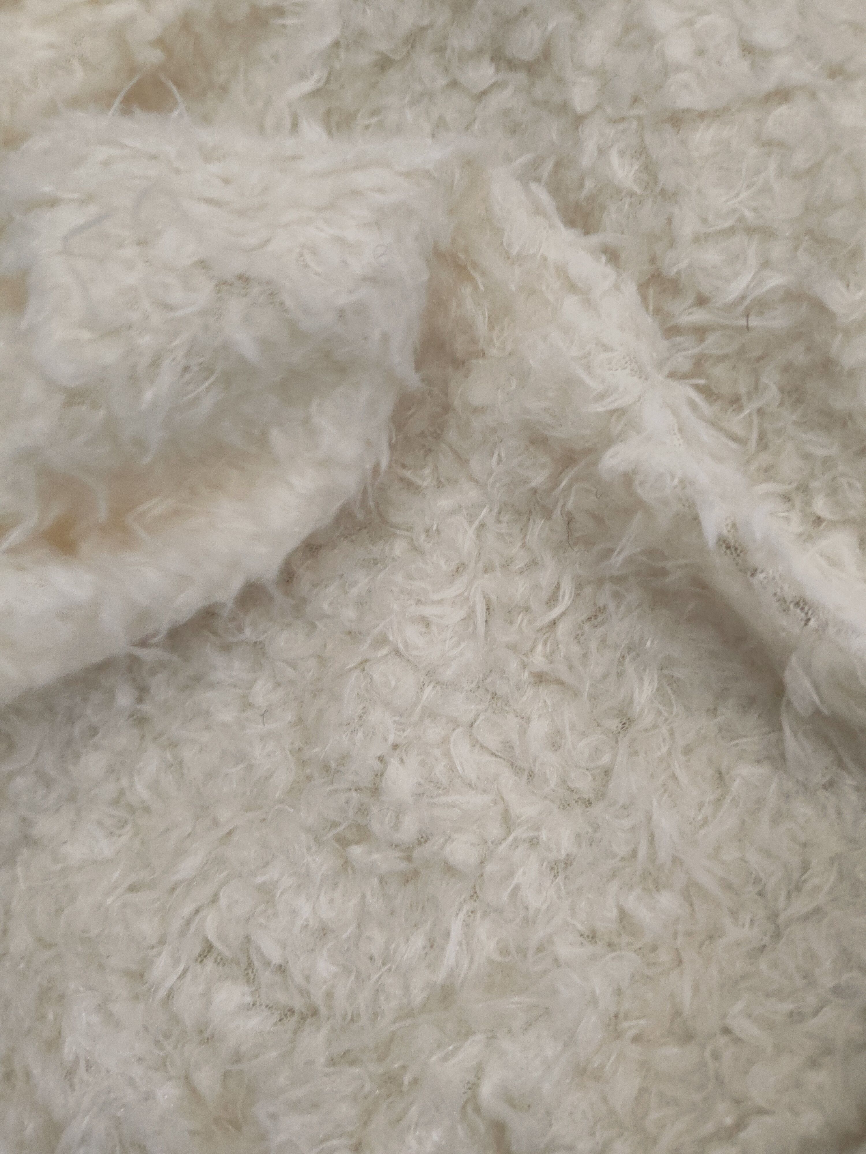 Japanese Brand DL Chip Clip Cream Fur Mohair #46-465 Size L / US 10 / IT 46 - 11 Thumbnail