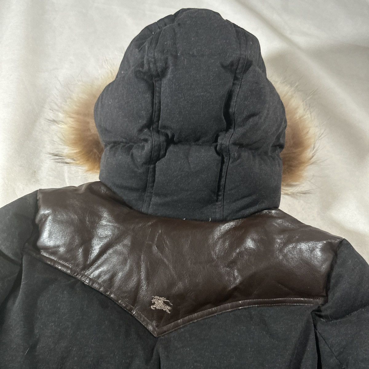 Burberry 00’s Burberry Fur Hood Puffer Jacket Size M / US 6-8 / IT 42-44 - 5 Thumbnail