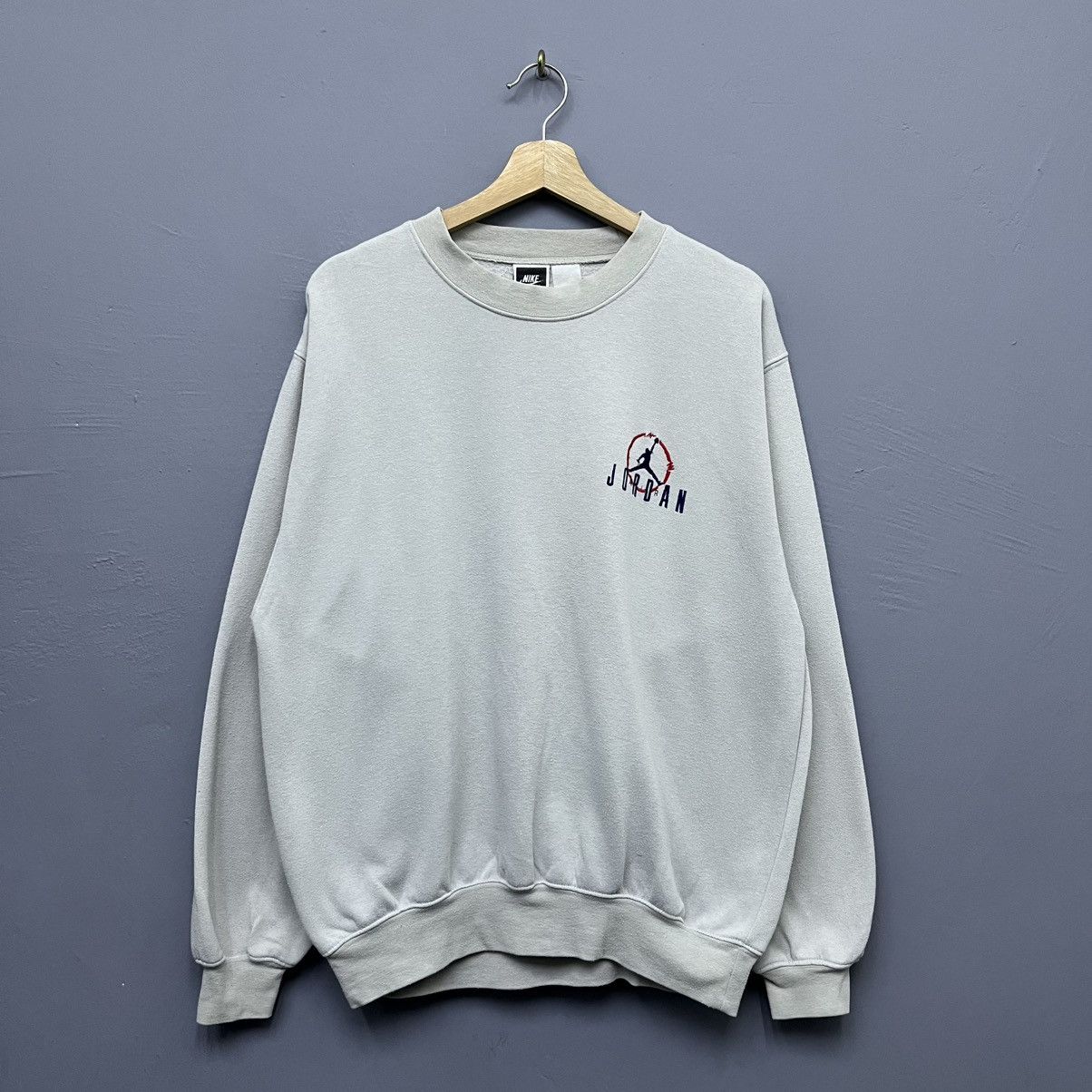 Nike Vintage Nike Air Jordan Crewneck Sweatshirt Size US M / EU 48-50 / 2 - 1 Thumbnail
