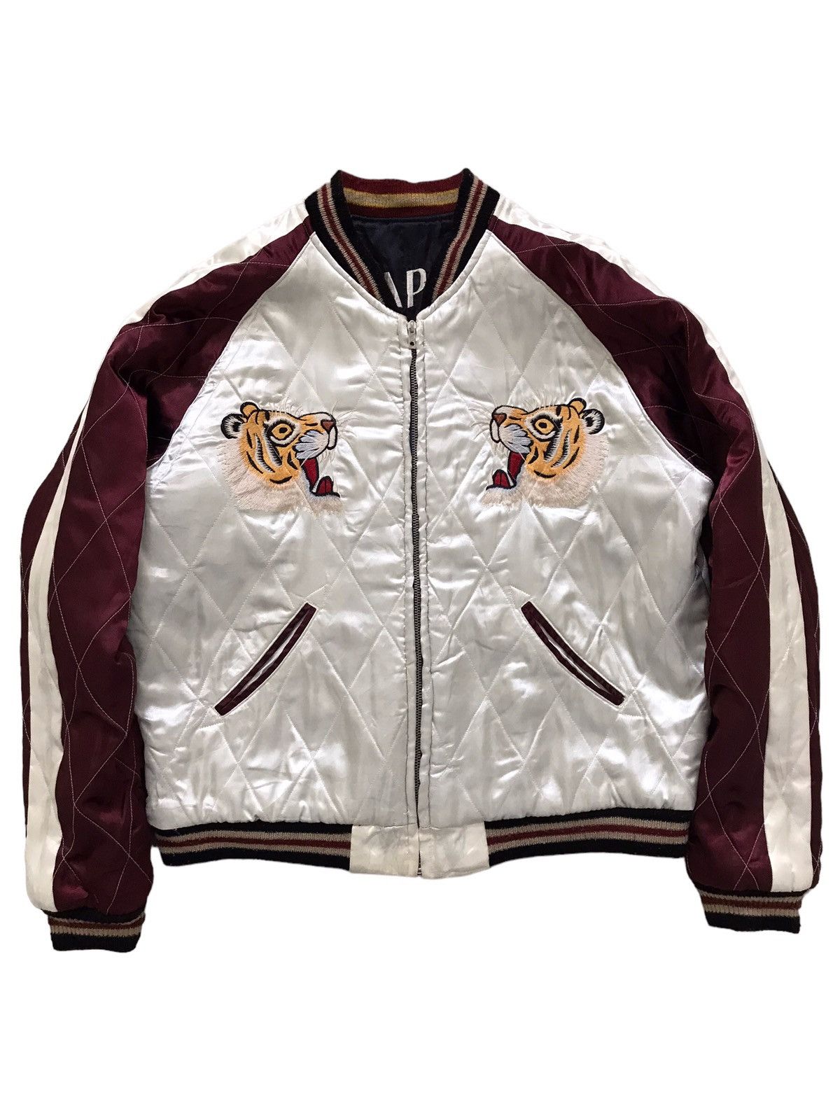 image of Sukajan Souvenir Jacket x Tailor Toyo Toyo Tailor Sukajan Tiger X Dragon Reversible Jacket in Cream