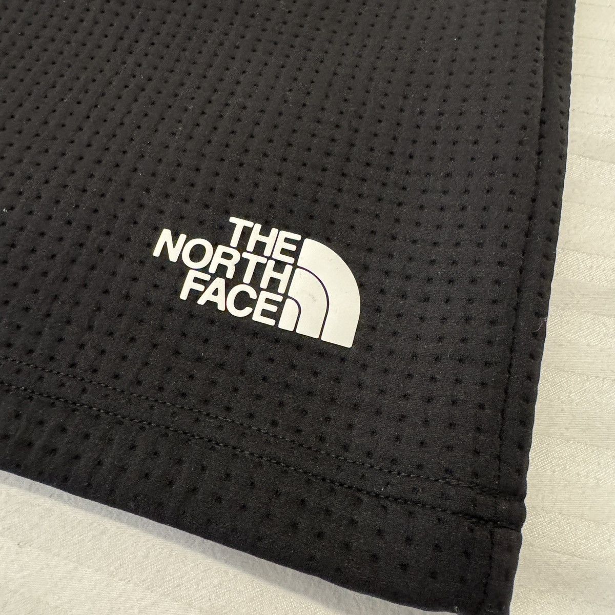 The North Face × Undercover The North Face Undercover Soukuu Jun Takahashi Dotknit Tee Size US XL / EU 56 / 4 - 3 Thumbnail
