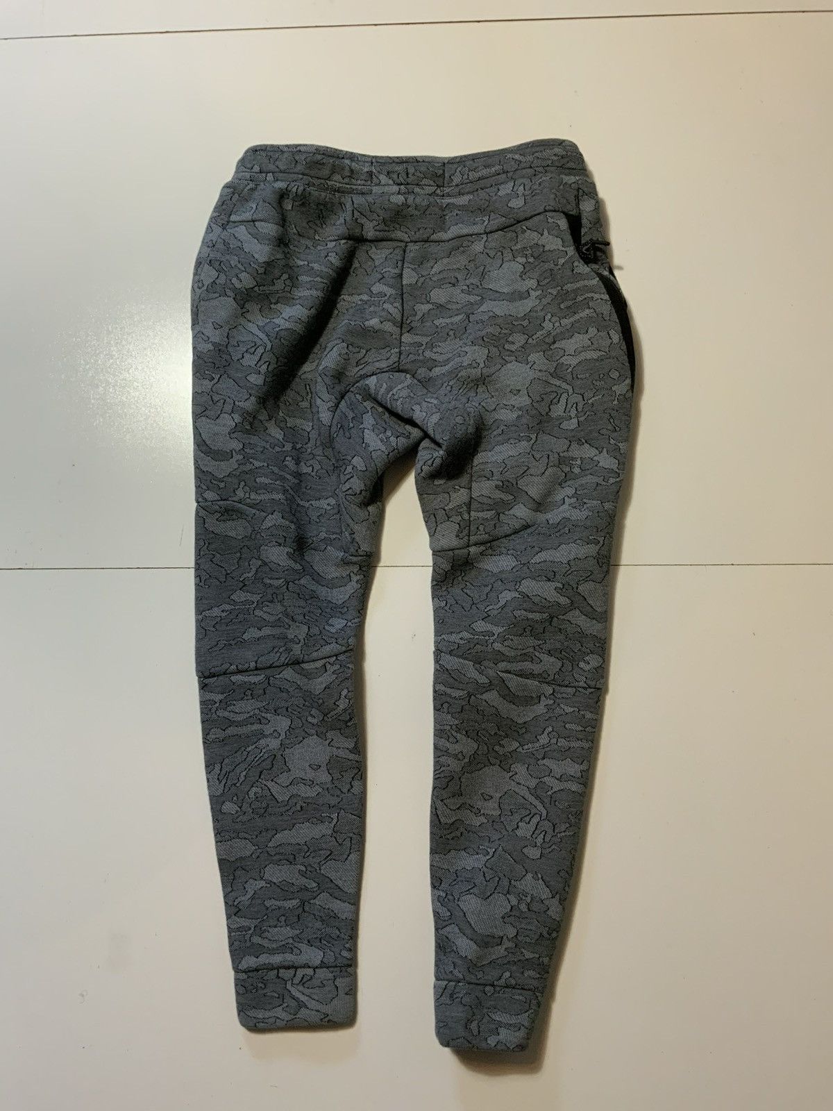 Nike Nike Tech Fleece Jacquard Grey Camouflage Jogger Track Pants Size US 30 / EU 46 - 3 Thumbnail