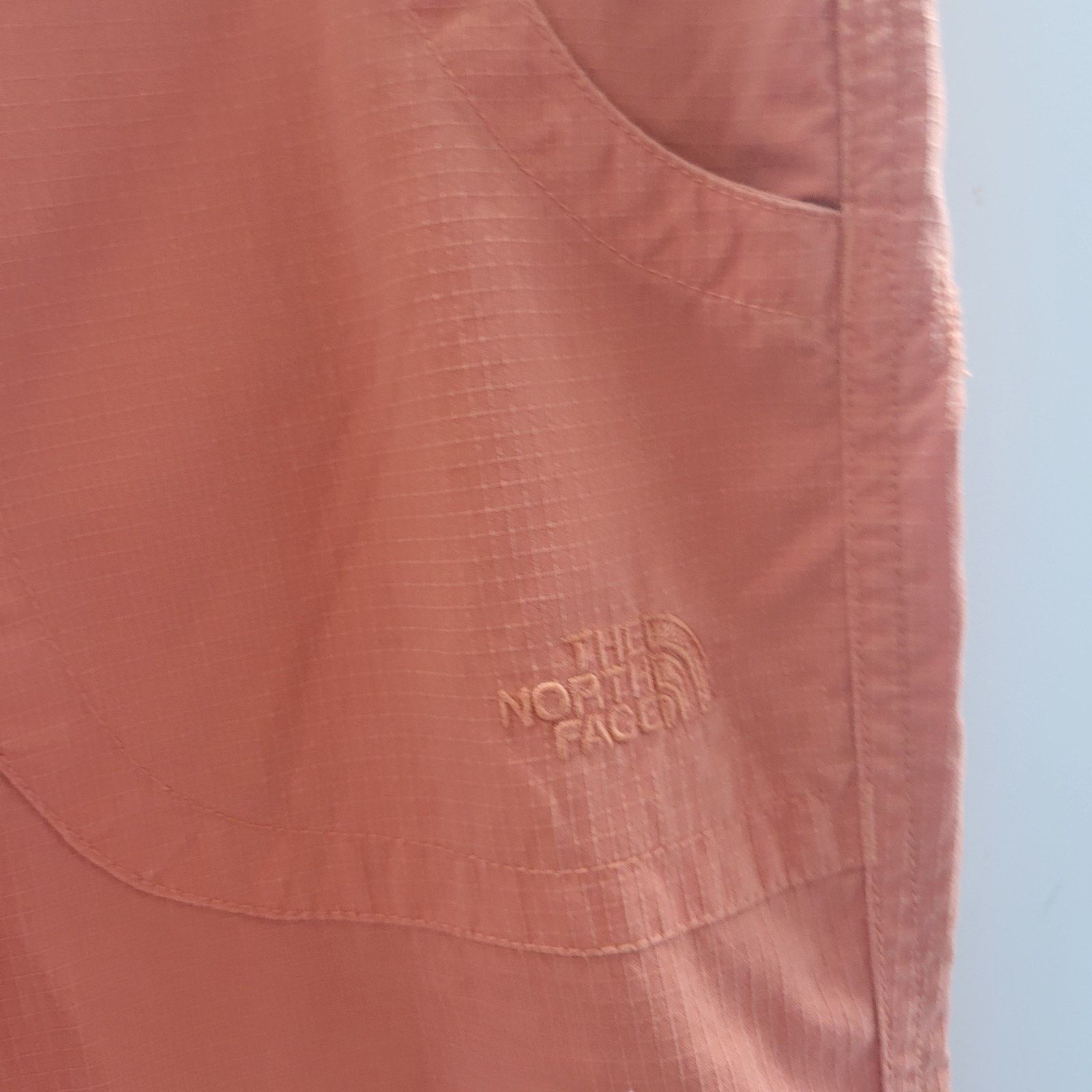 The North Face North Face Pants Womens 6 Orange Ripstop Cargo Capri Cropped Size 28" / US 6 / IT 42 - 3 Thumbnail
