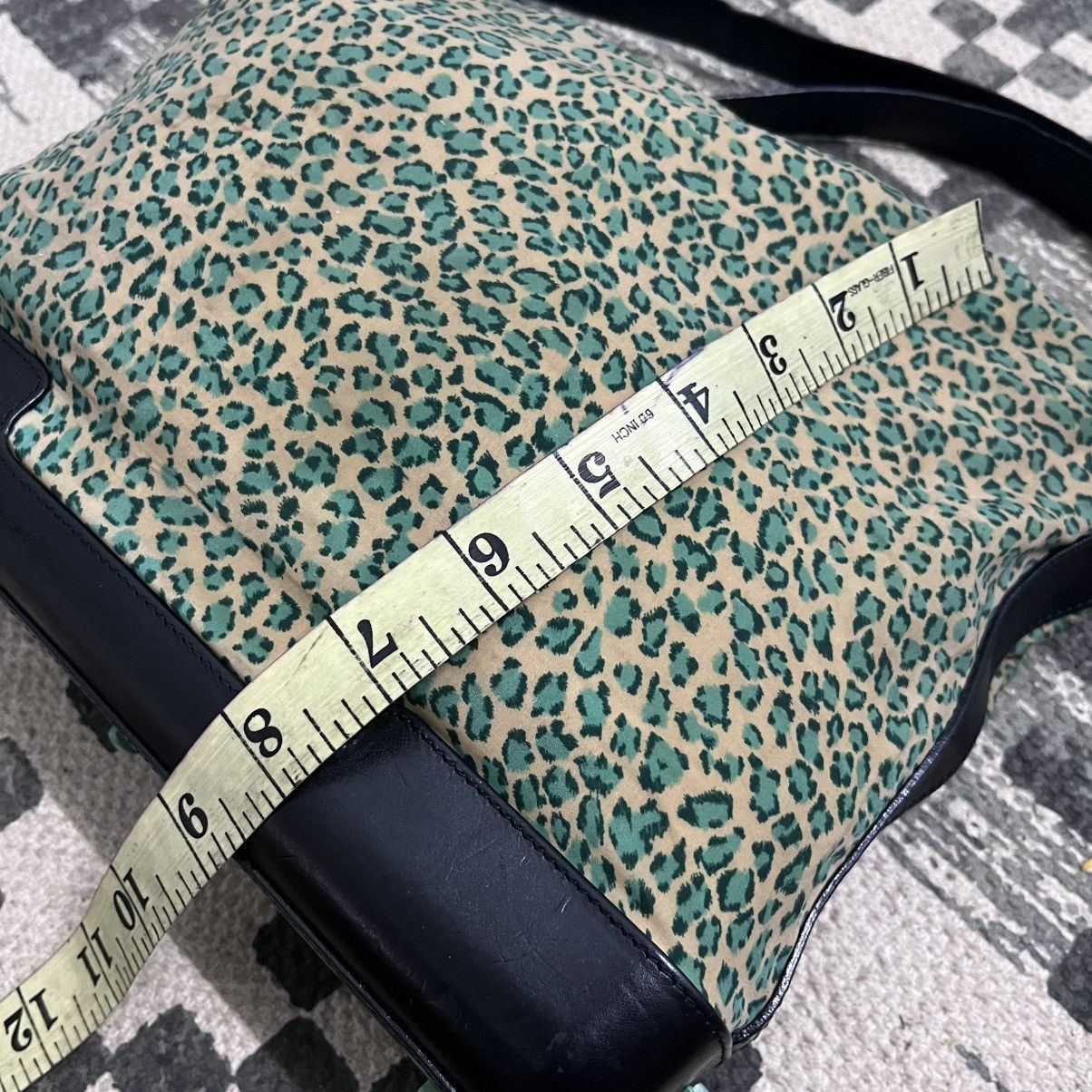 Bottega Veneta Authentic Vtg Bottega Vaneta Green Leopard Nylon Shoulder Size ONE SIZE - 11 Thumbnail