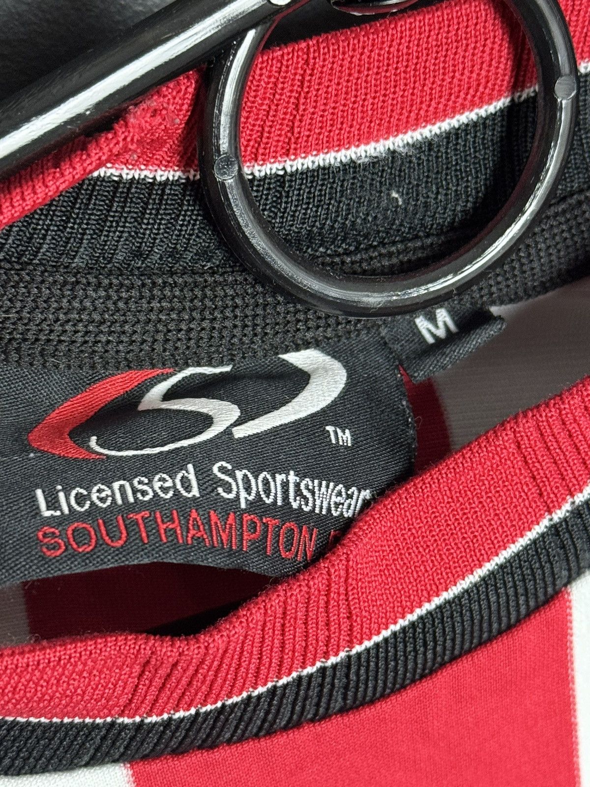 Other Southampton 03/05 Home Football Jersey Size US M / EU 48-50 / 2 - 17 Thumbnail