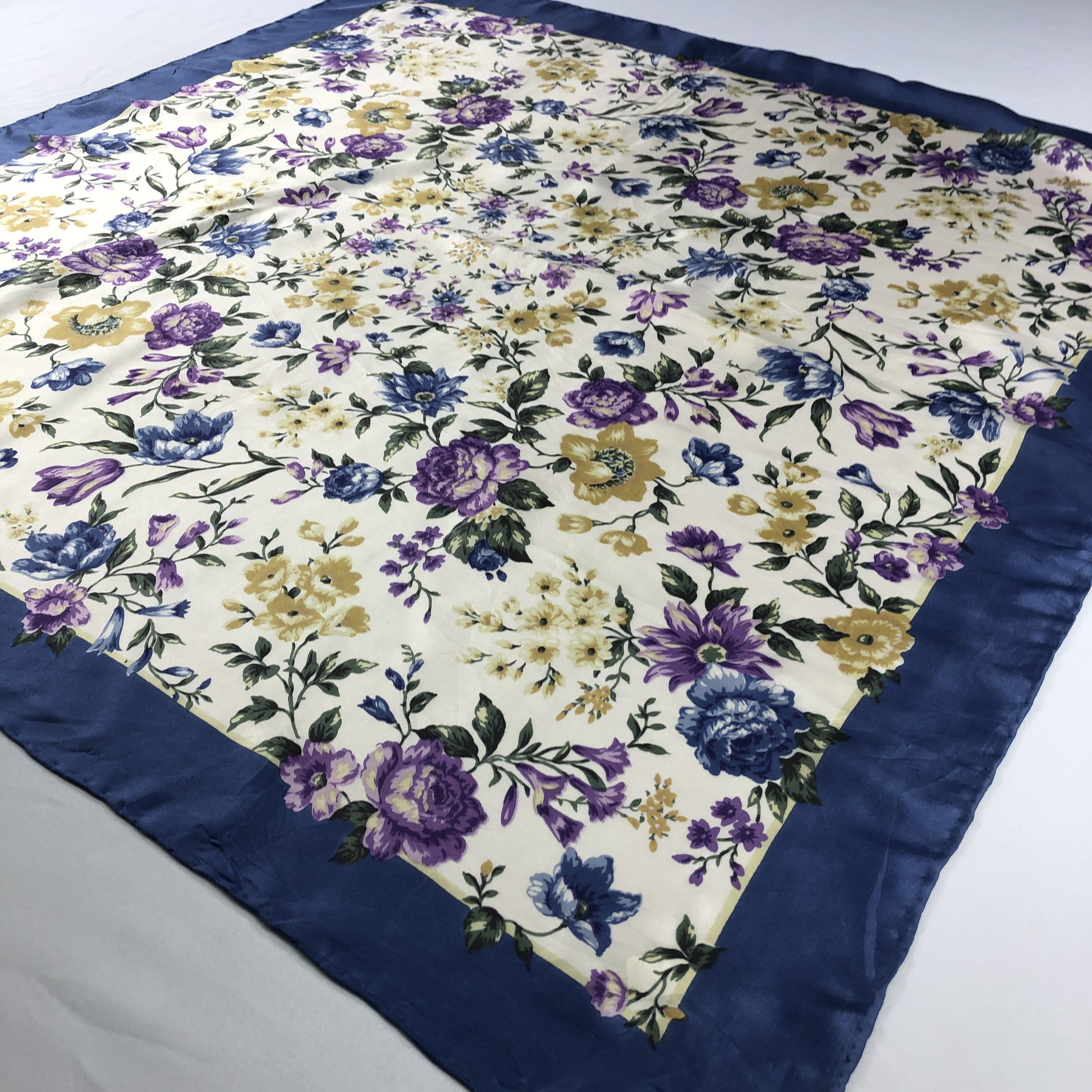 Vintage Vintage Silk Scarf Size ONE SIZE - 3 Thumbnail