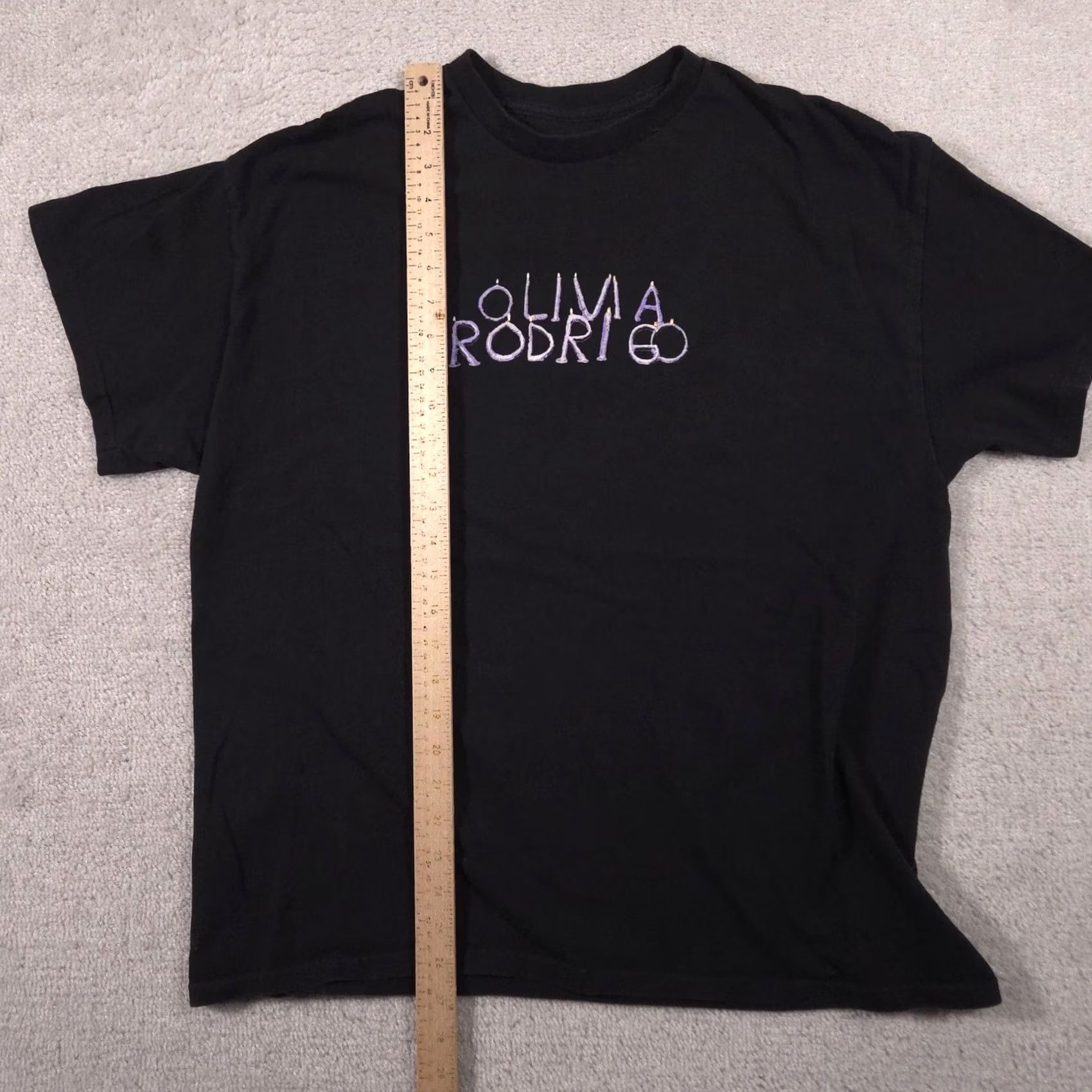 Logo 7 VINTAGE Olivia Rodrigo Shirt Mens L Black Logo Photo Graphic Band Tee Tagless Music Size US L / EU 52-54 / 3 - 6 Thumbnail