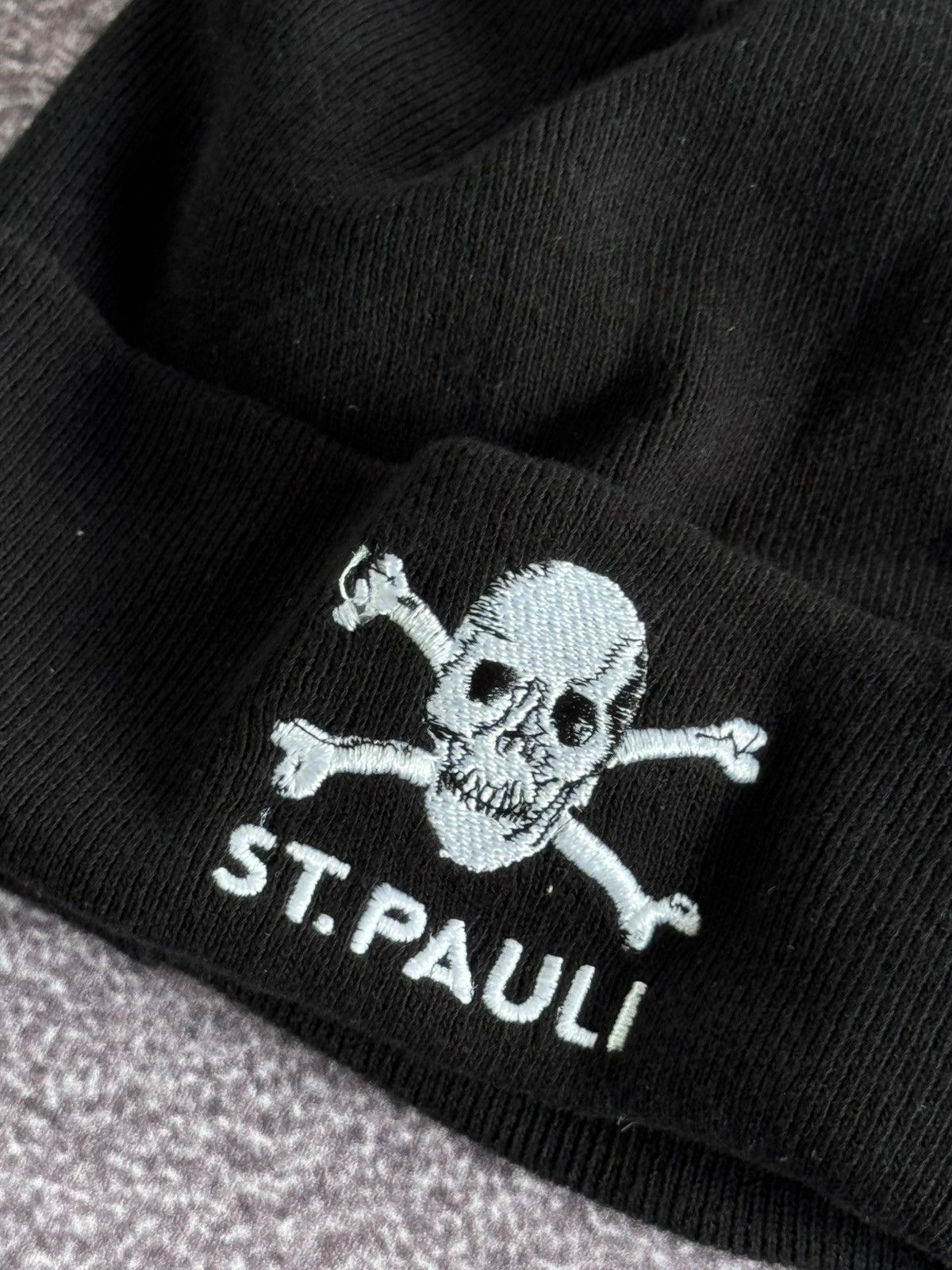 Vintage ST.PAULI SKULL SAINT PAULI HAT BEANIE FOOTBALL SOCCER Size ONE SIZE - 4 Thumbnail