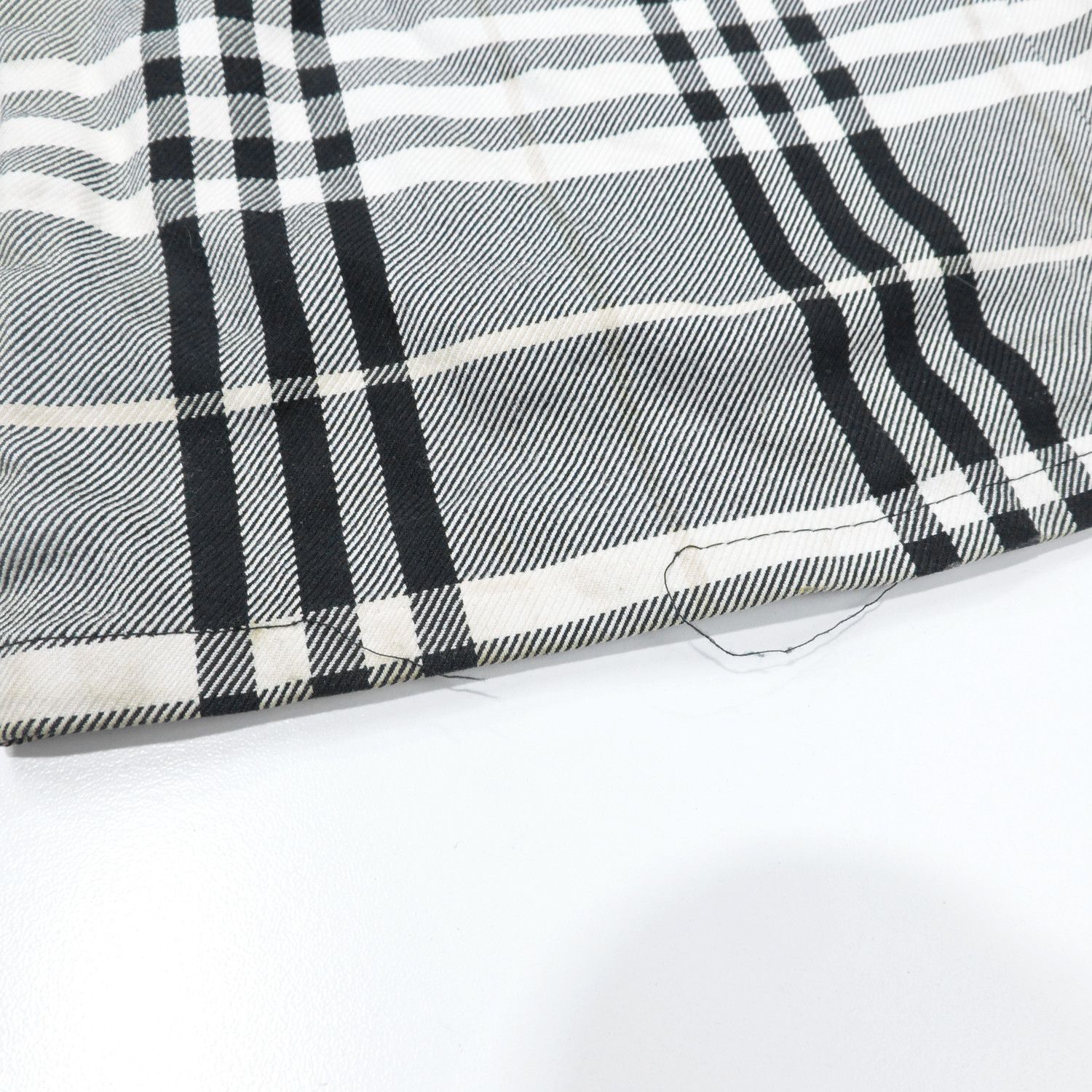 Burberry BURBERRY BLUE LABEL NOVA CHECK GREY BLACK LONG PANTS Size 25" / US 0 / IT 36 - 20 Thumbnail