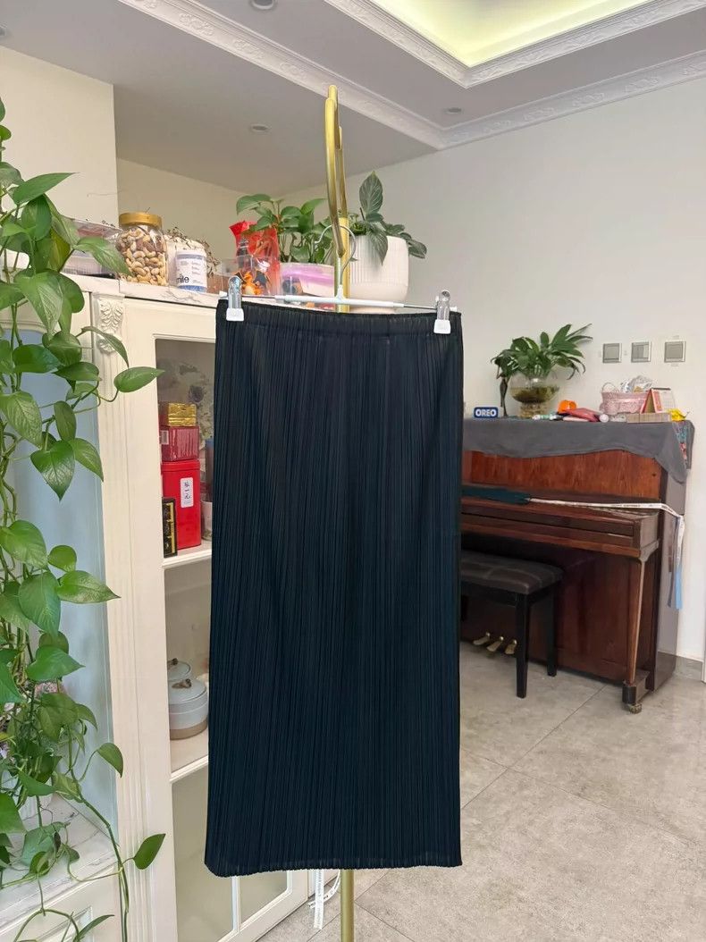 Issey Miyake Issey Miyake size:1 black skirt Size 42" / US 20 - 5 Thumbnail