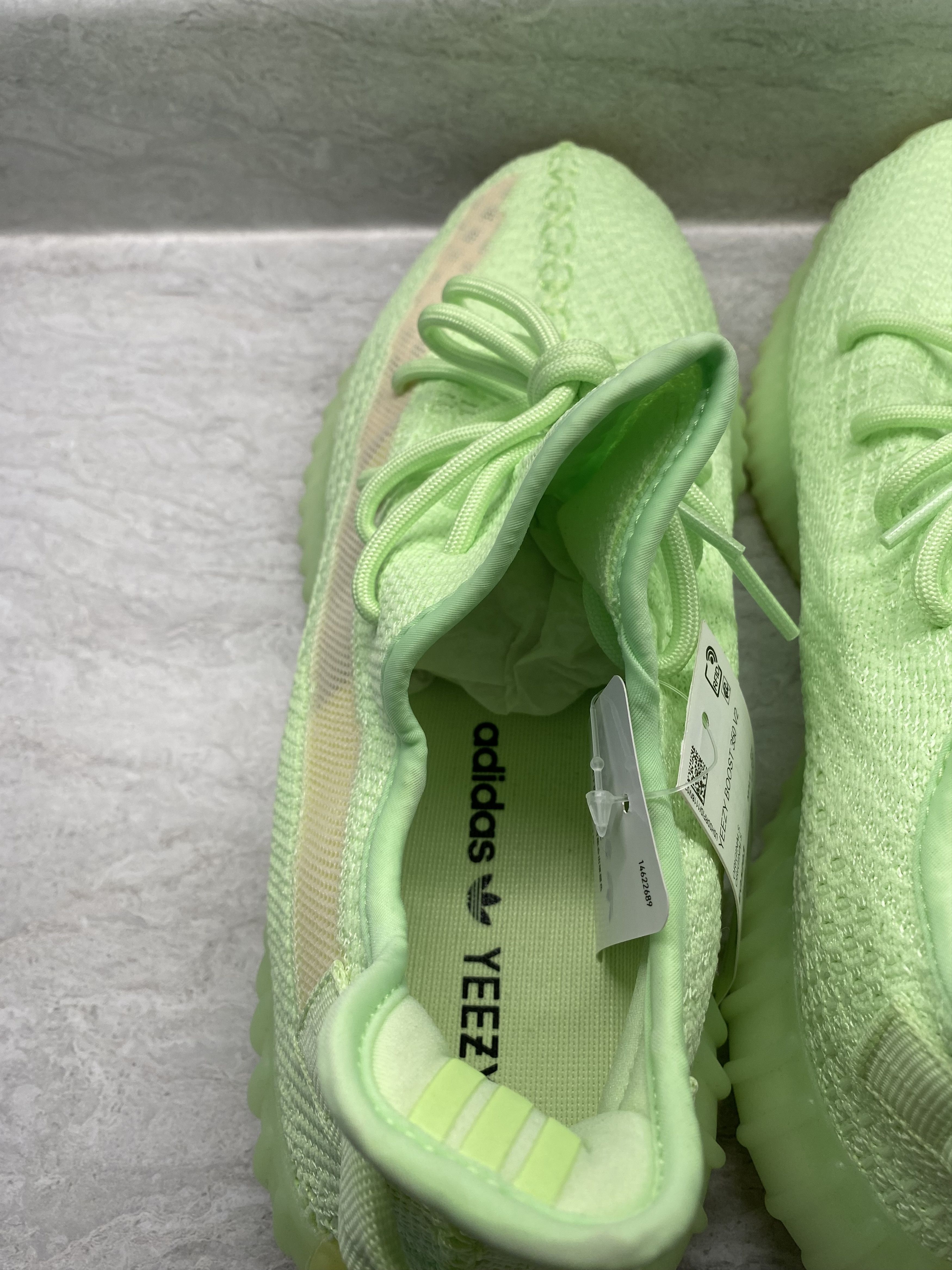 Adidas × Yeezy Yeezy Boost 350 Glow V2 Size US 10 / EU 43 - 5 Thumbnail