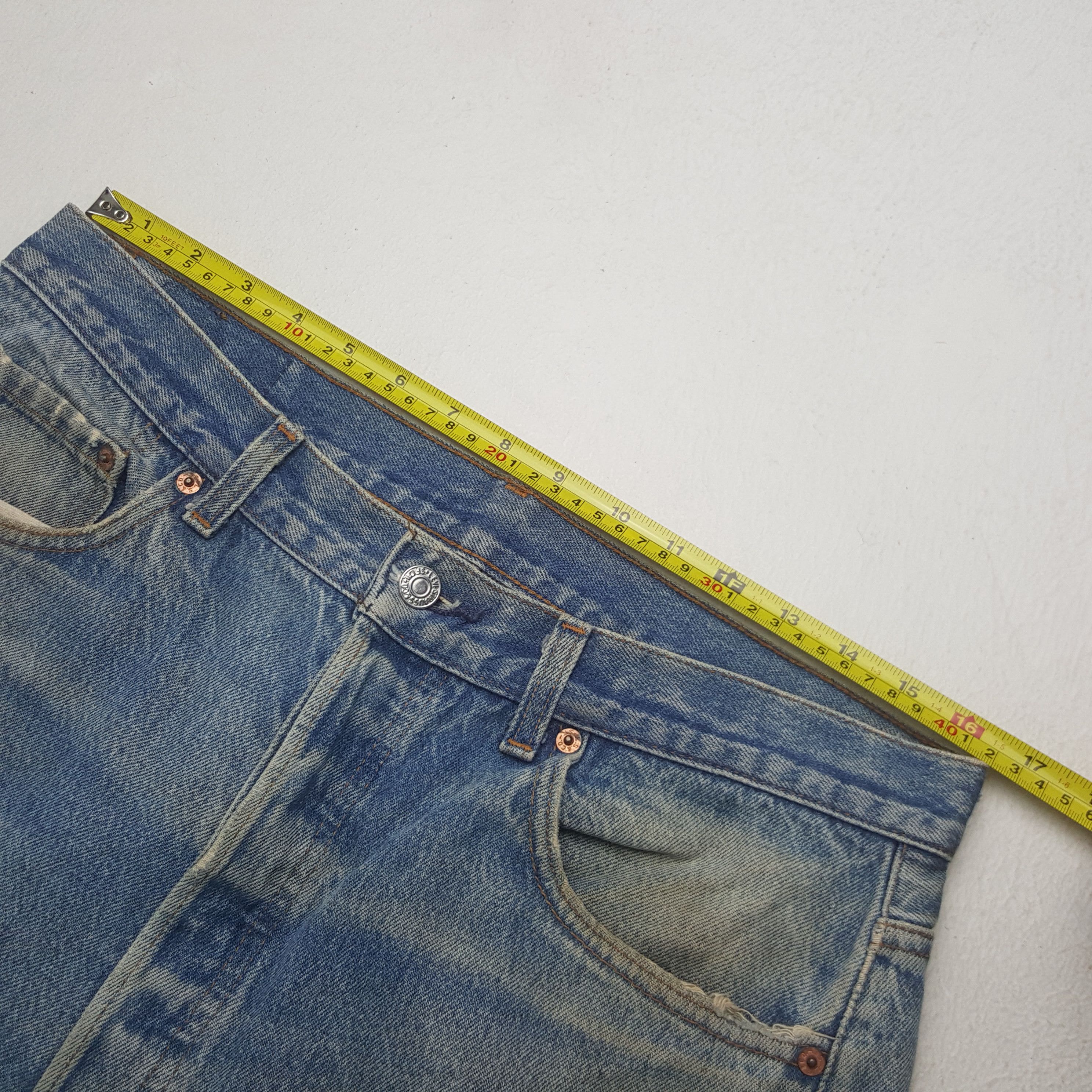Levi's Vintage Levi's 90's Distressed Denim Jeans RR9 Size US 33 - 9 Thumbnail