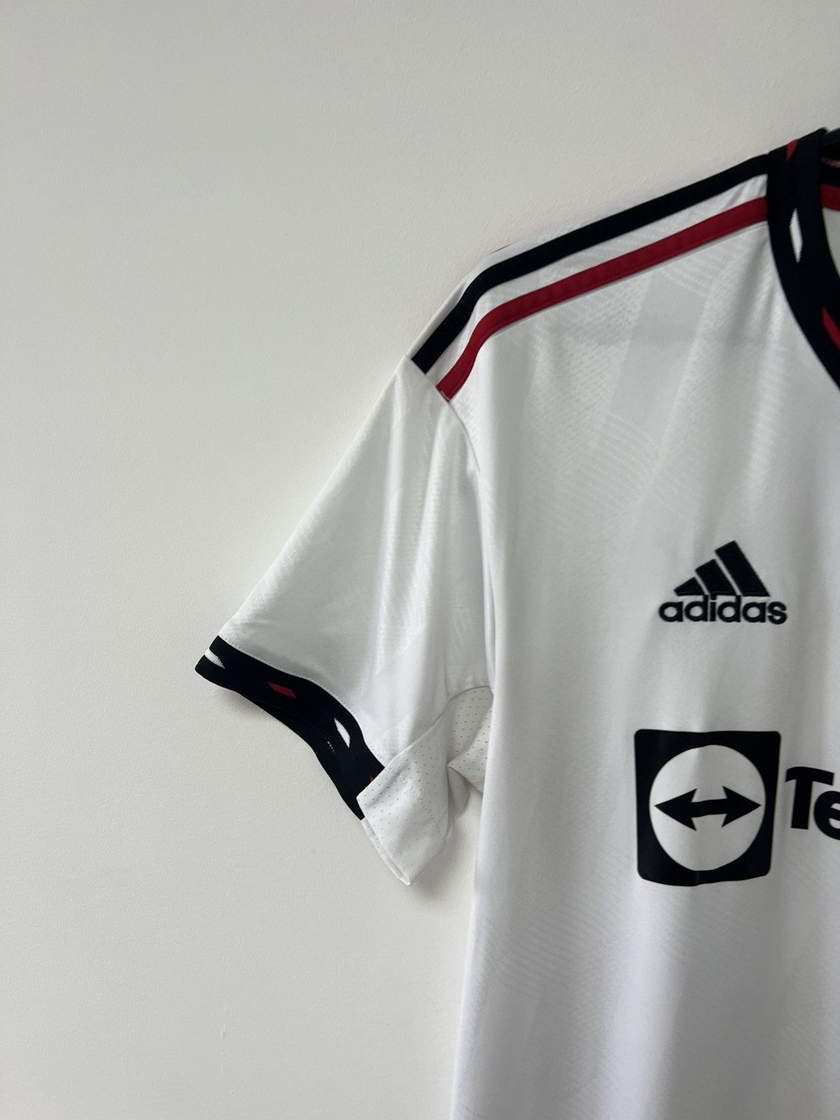Adidas Manchester United 2022/23 Away Football Shirt Jersey Adidas Size US M / EU 48-50 / 2 - 7 Thumbnail