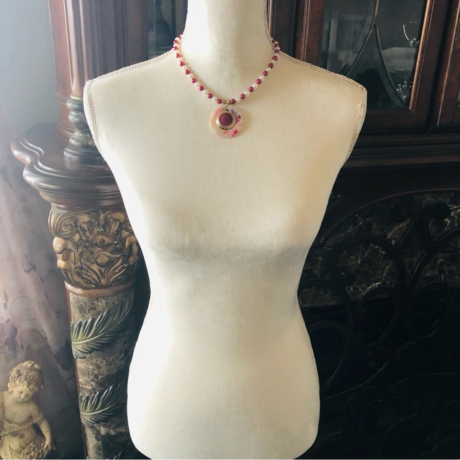 Handmade Handcrafted repurpose painted shell medallion Pearl necklace Size ONE SIZE - 7 Thumbnail