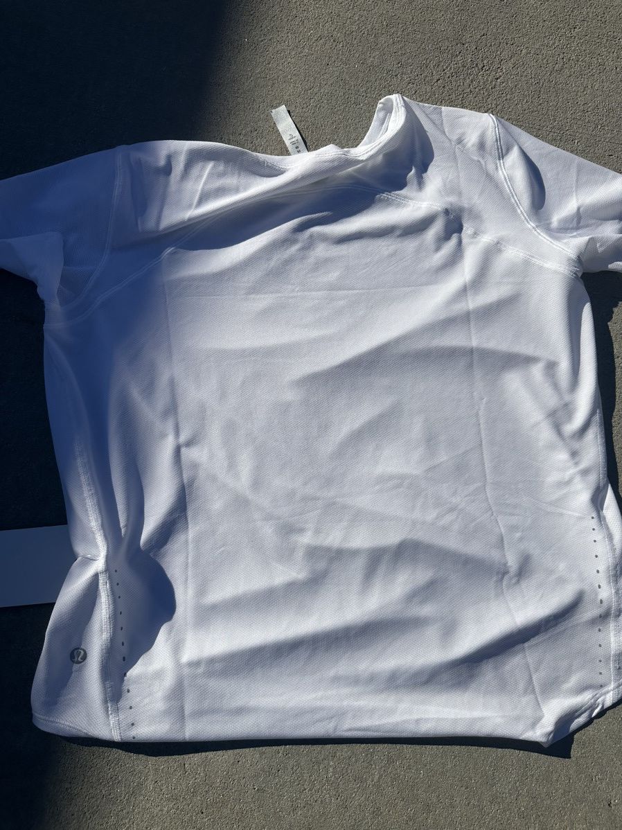 Lululemon Lululemon high neck run and trían tee Size XL / US 12-14 / IT 48-50 - 4 Thumbnail