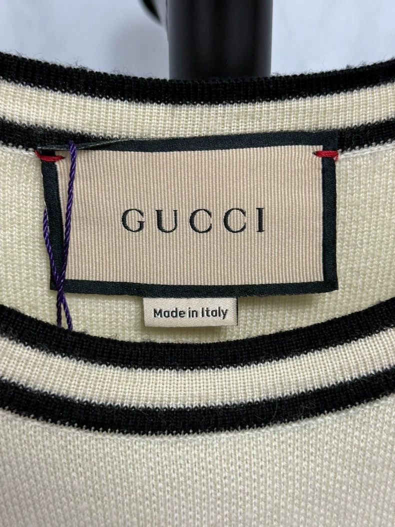 Gucci Gucci Beige knitted dress with horse buckle Size M / US 6-8 / IT 42-44 - 2 Thumbnail