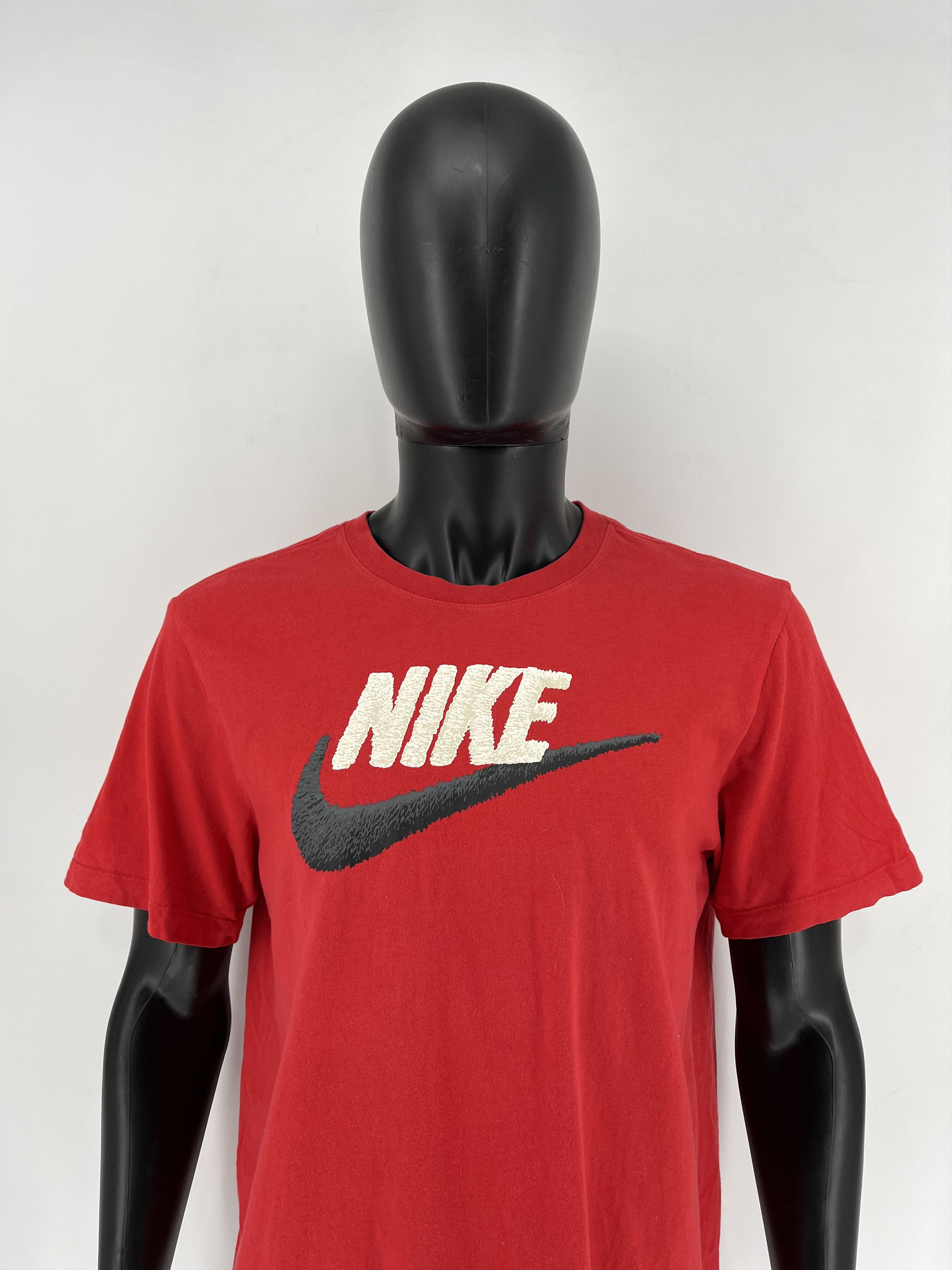 Nike Vintage Y2K Nike Big Logo Tee Travis Scott Style Grailed Size US L / EU 52-54 / 3 - 1 Thumbnail
