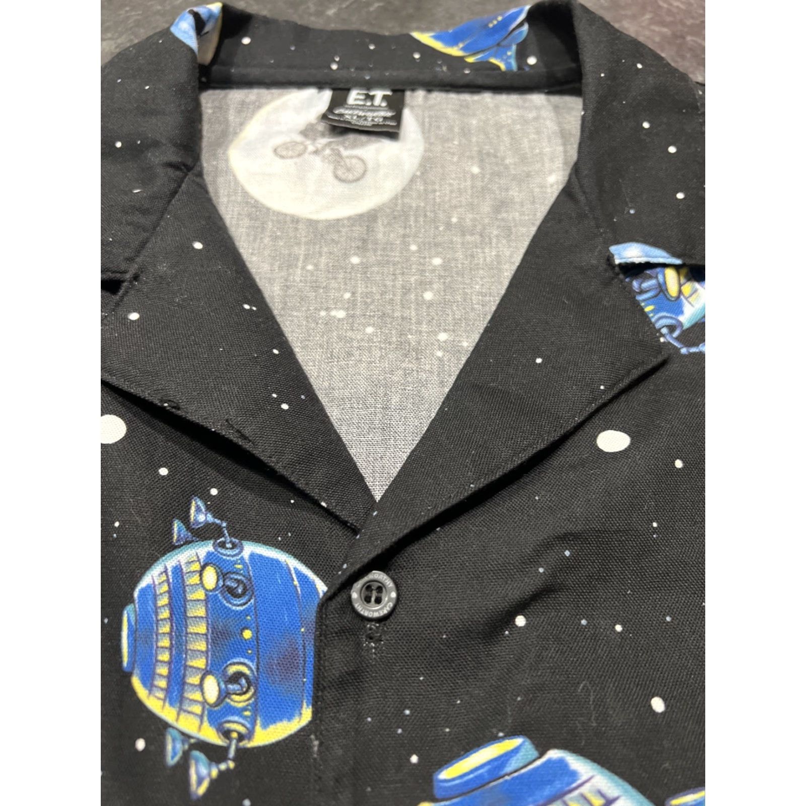 Vintage Cakeworthy E.T. Space Button-Up Shirt XL Black Men Short Sleeve Regular Size Size US XL / EU 56 / 4 - 4 Thumbnail