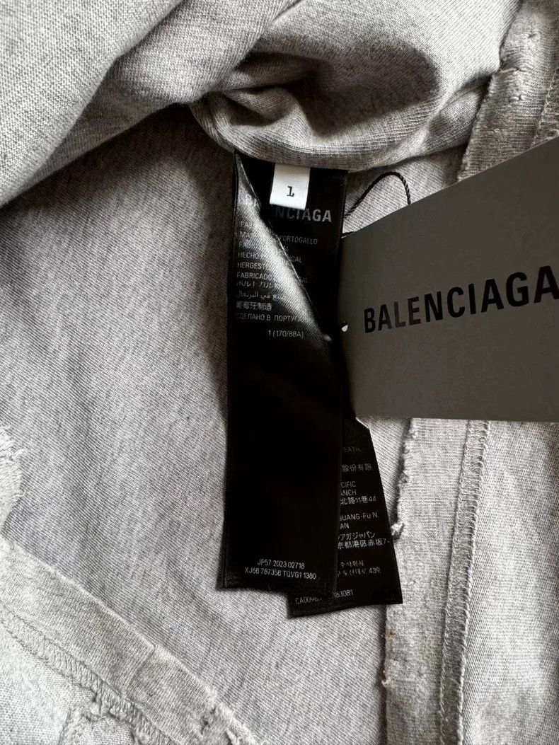 Balenciaga Balenciaga Black AI generates damaged short-sleeved ash. Size US L / EU 52-54 / 3 - 4 Thumbnail