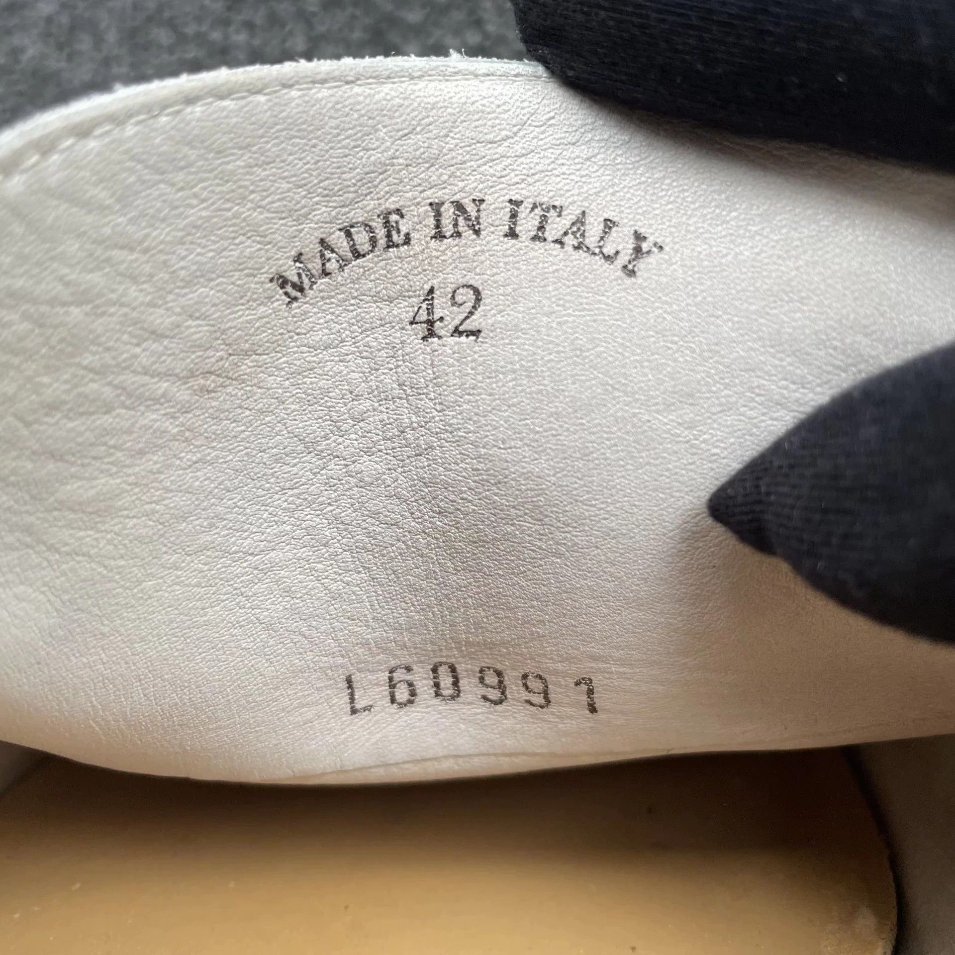 Loro Piana Loro Piana Summer Walk Suede Loafers Men's Off-White 42 Size US 9 / EU 42 - 8 Thumbnail