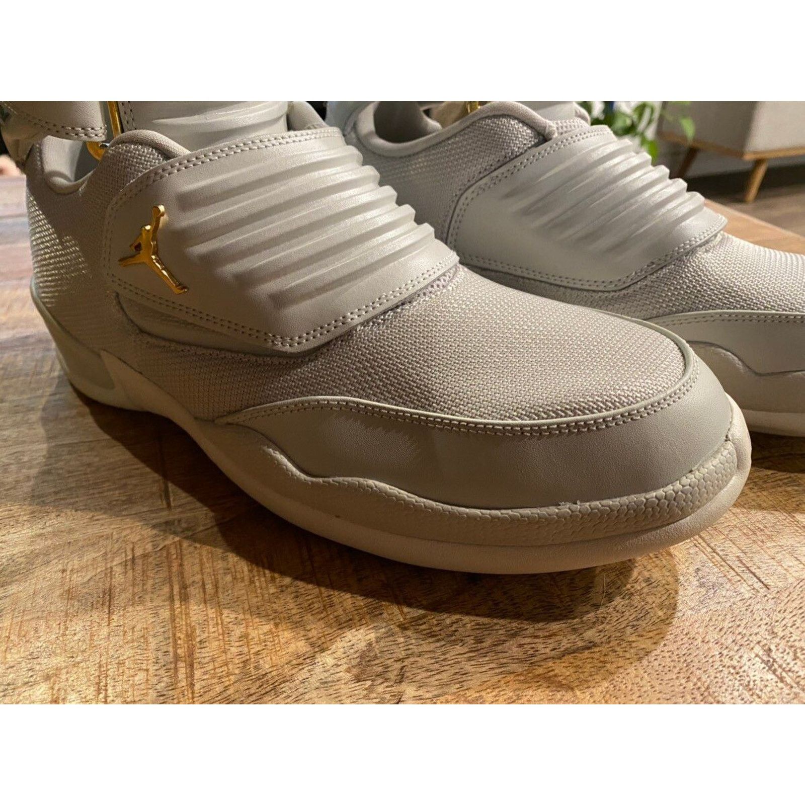 Jordan Brand × Nike Jordan Generation 23 Light Bone Size US 10.5 / EU 43-44 - 2 Thumbnail