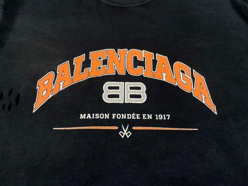 Balenciaga Balenciaga Do old damage scissors letter short sleeve Size US M / EU 48-50 / 2 - 3 Thumbnail