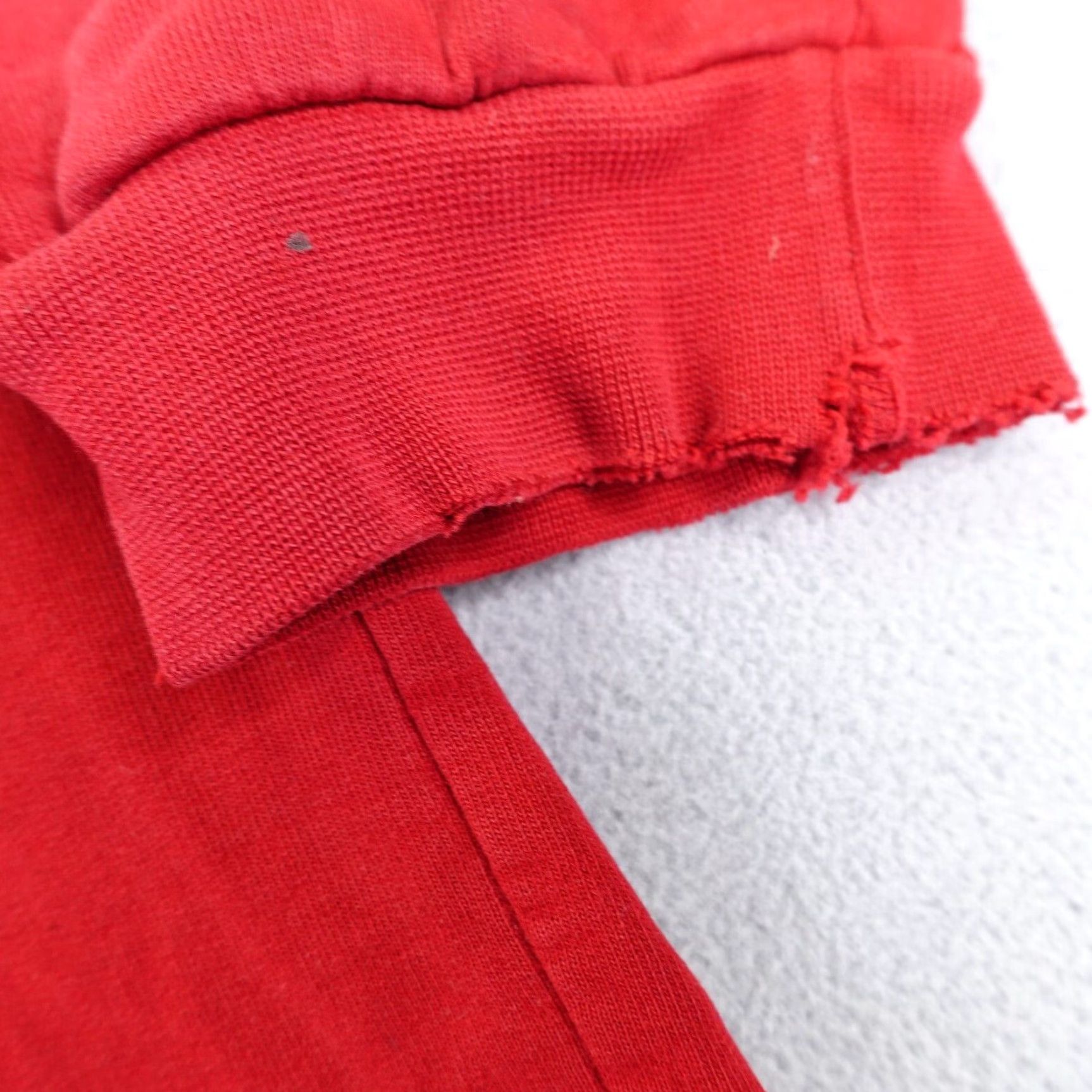 Vintage VINTAGE LL Bean Sweatshirt Mens XL Tall Red Crewneck Pullover Outdoors Size US XL / EU 56 / 4 - 7 Thumbnail