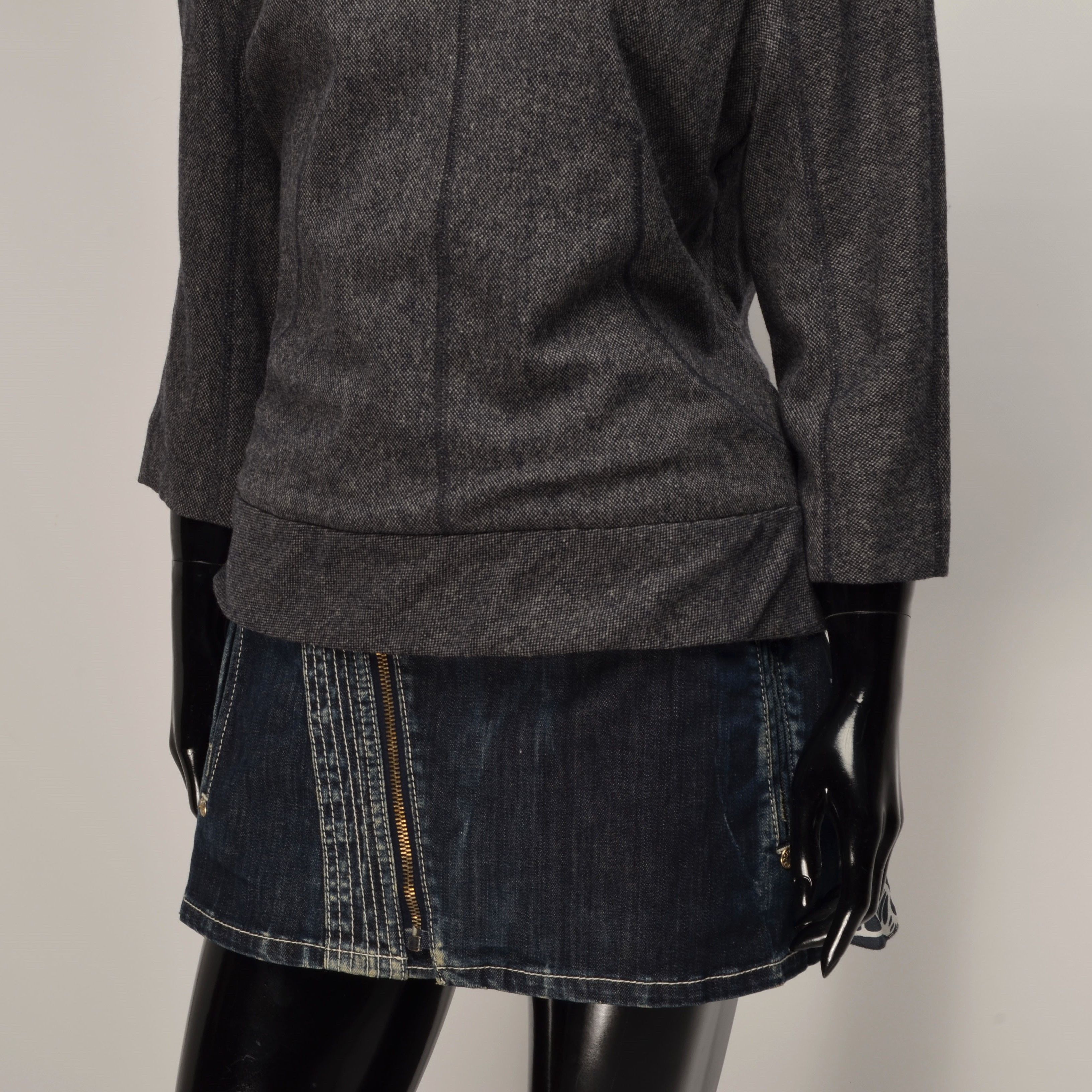 Louis Vuitton Louis Vuitton Paris Wool Blend 3/4 Sleeve Cowl Neck Top Size S / US 4 / IT 40 - 3 Thumbnail