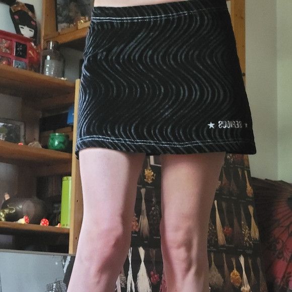 Vintage Serious Vintage Rockstar Black Velvet Mini Skirt - M Size 28" / US 6 / IT 42 - 7 Thumbnail