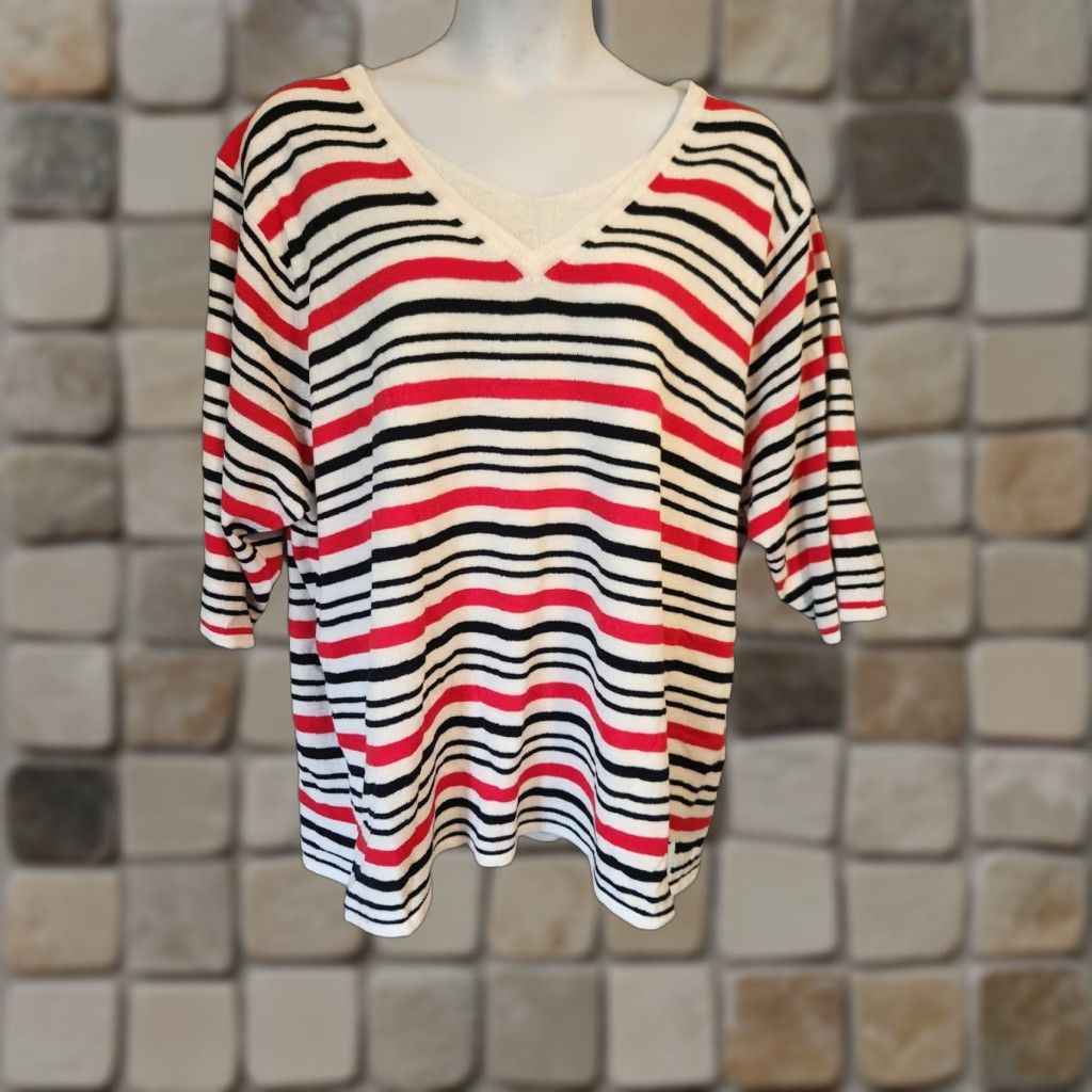 Vintage VINTAGE White Stag Tunic Shirt Womens 4X Plus Size 3/4 Sleeve V-Neck Striped Knit White Black Red Pattern Easy Care Size XXL / US 16-18 / IT 52-54 - 1 Thumbnail