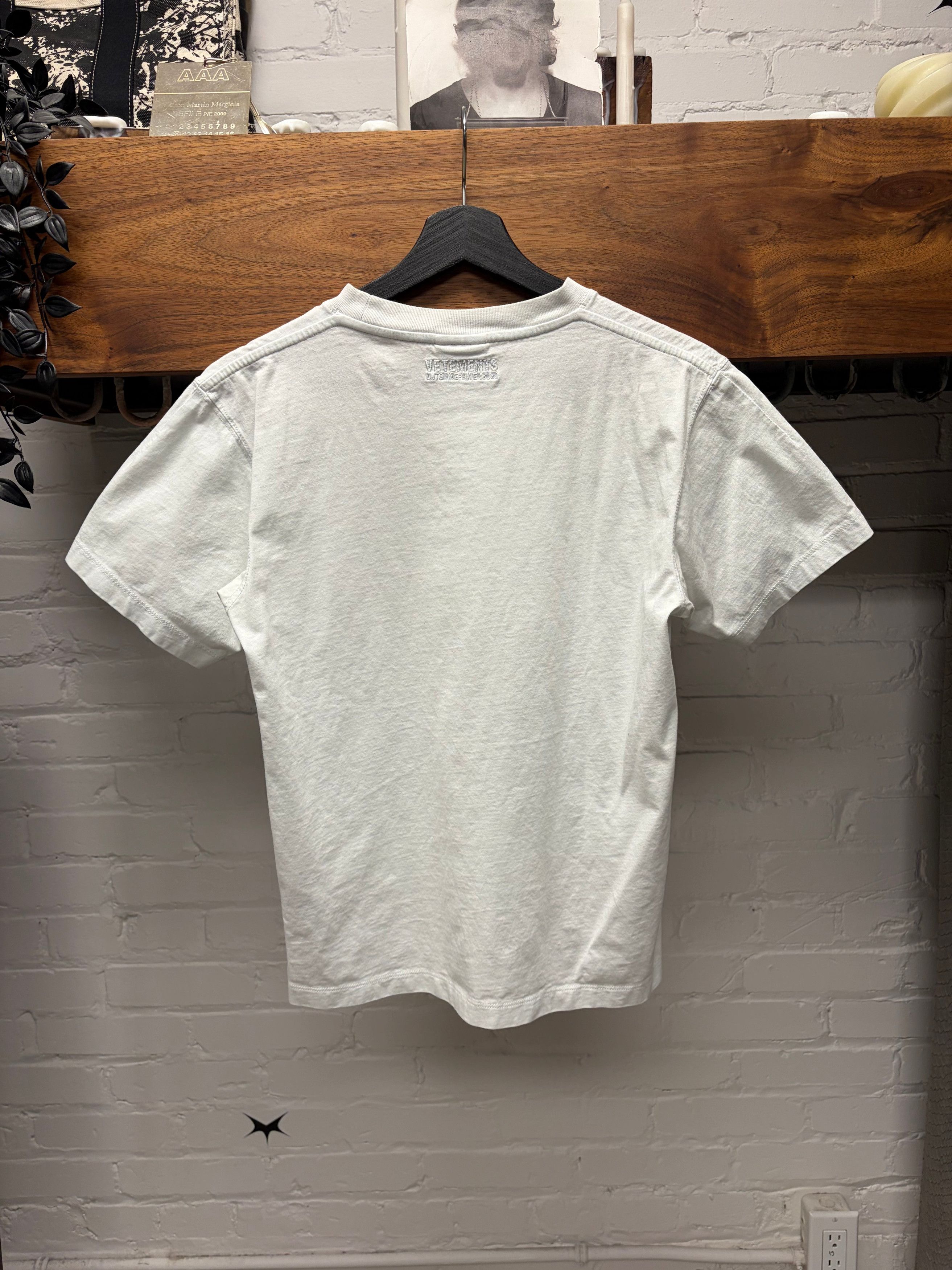 Vetements AW2020 Vetements ‘Corporate Magazines Suck’ Slogan T-Shirt Size US S / EU 44-46 / 1 - 5 Thumbnail