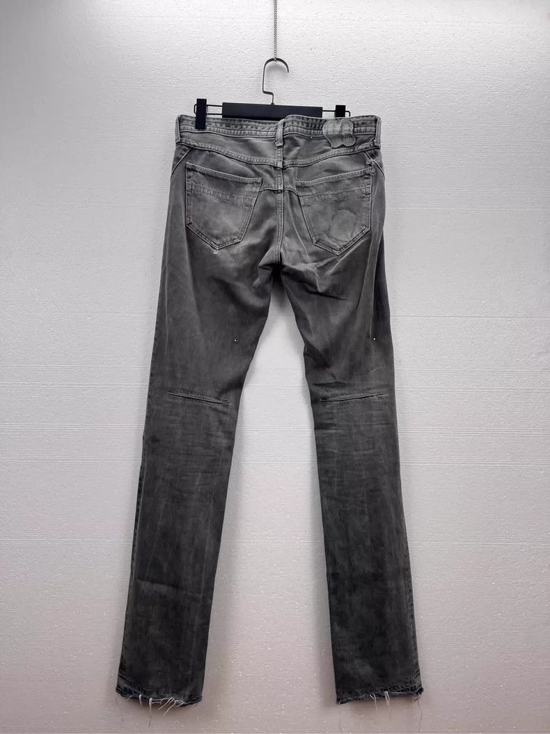 Number (N)ine Number (N)ineSize 4Washed jeans 2503-Nextarrow Size US 34 / EU 50 - 2 Thumbnail