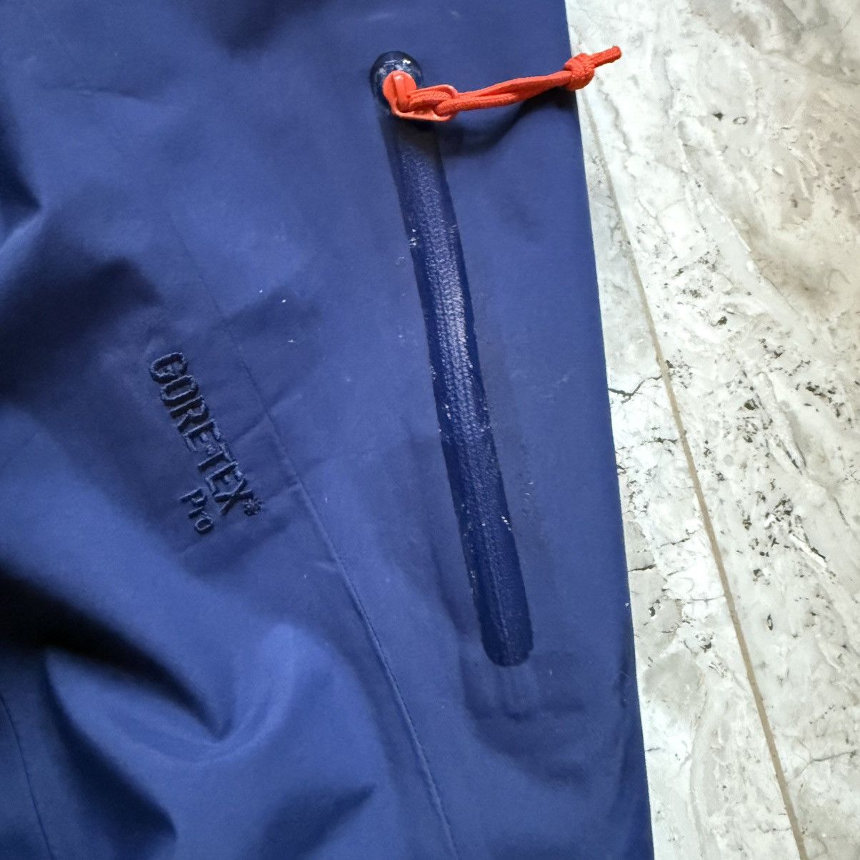 Arc'teryx Arc’teryx Alpha SV Goretex Size US L / EU 52-54 / 3 - 4 Thumbnail