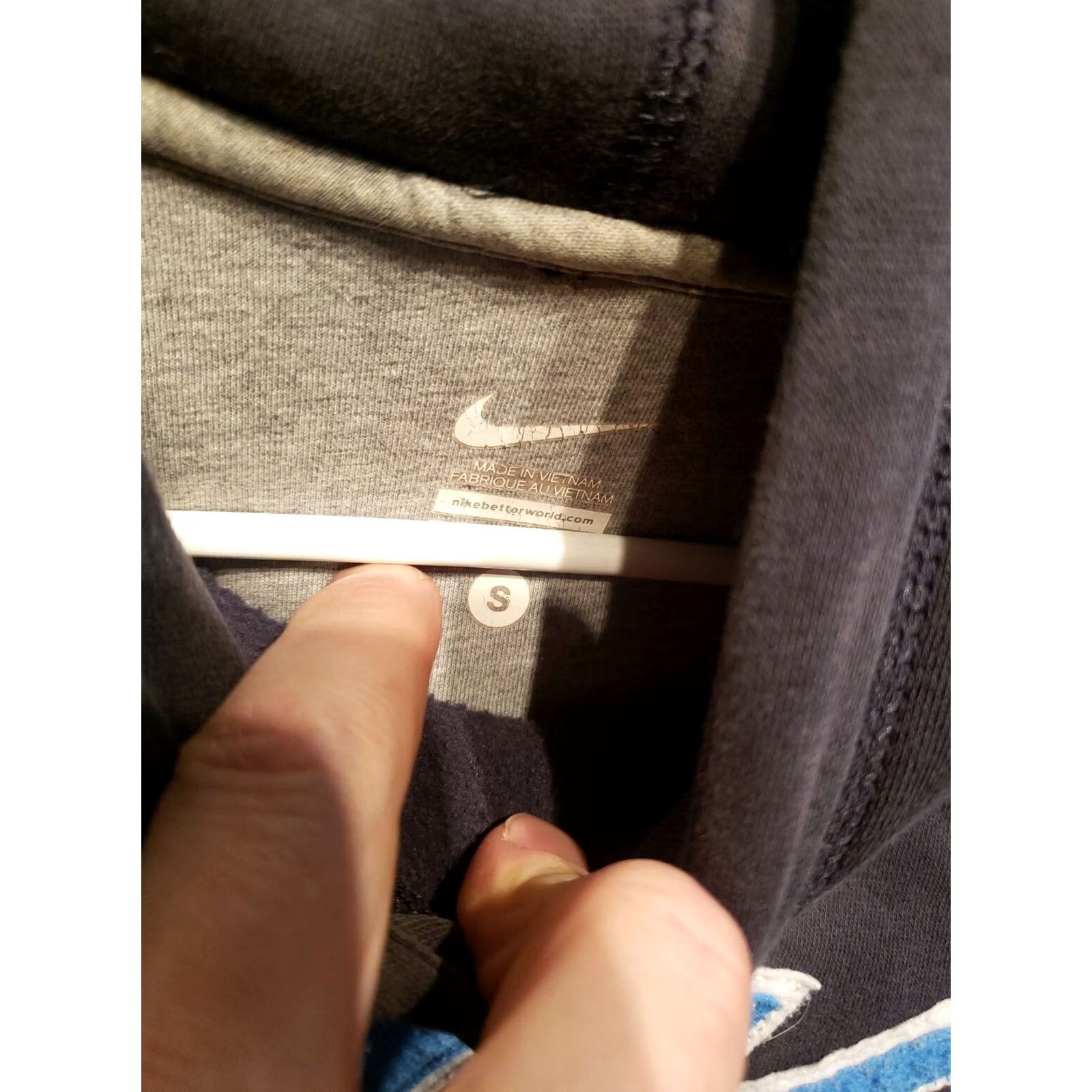 Nike VINTAGE Nike Air Swoosh Spellout Blue Hoodie Mens Small S Sweatshirt Hooded Pullover Blue SB Logo Ladies? Size US S / EU 44-46 / 1 - 6 Thumbnail