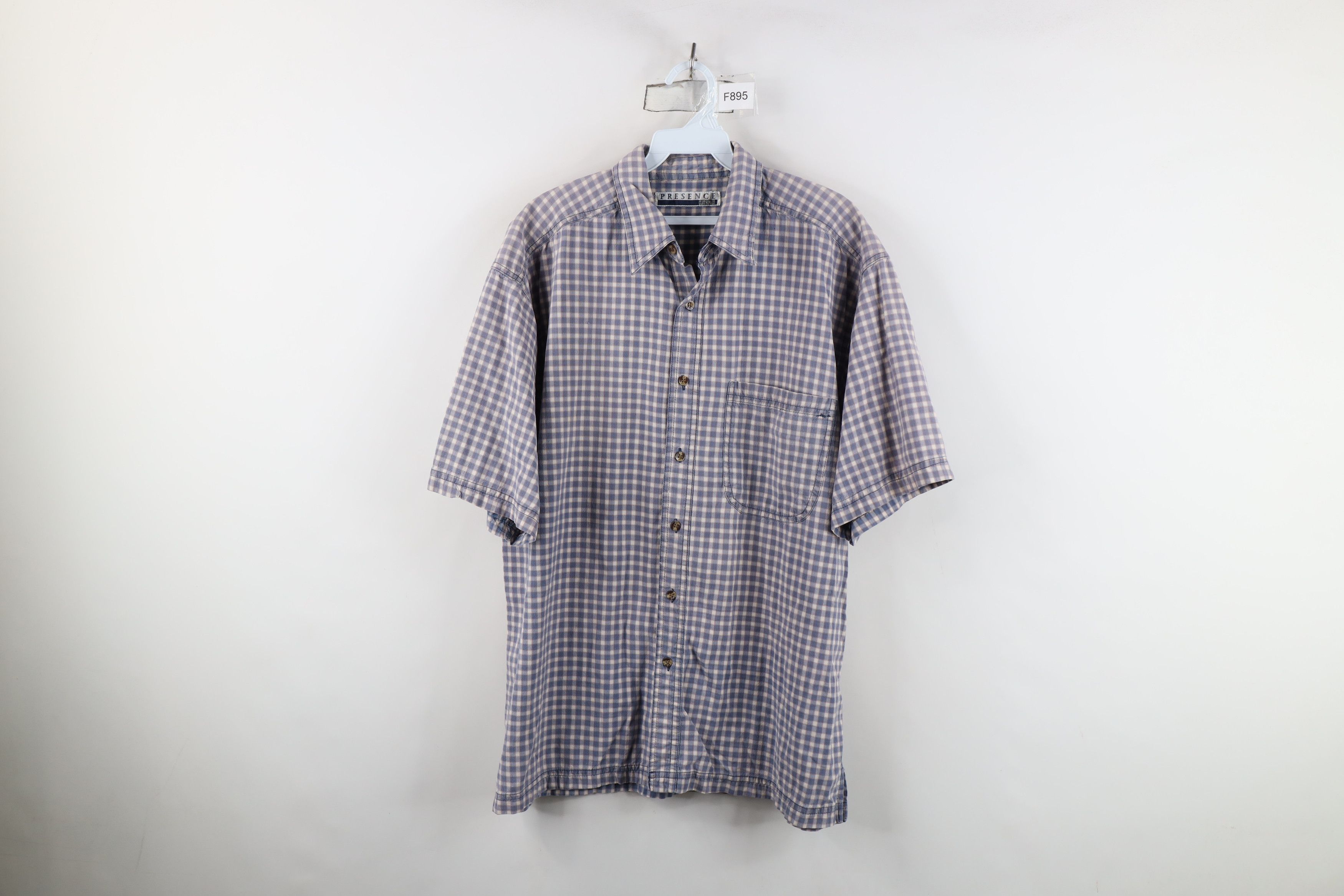 Vintage Vintage 90s Streetwear Short Sleeve Collared Button Shirt Size US L / EU 52-54 / 3 - 1 Thumbnail